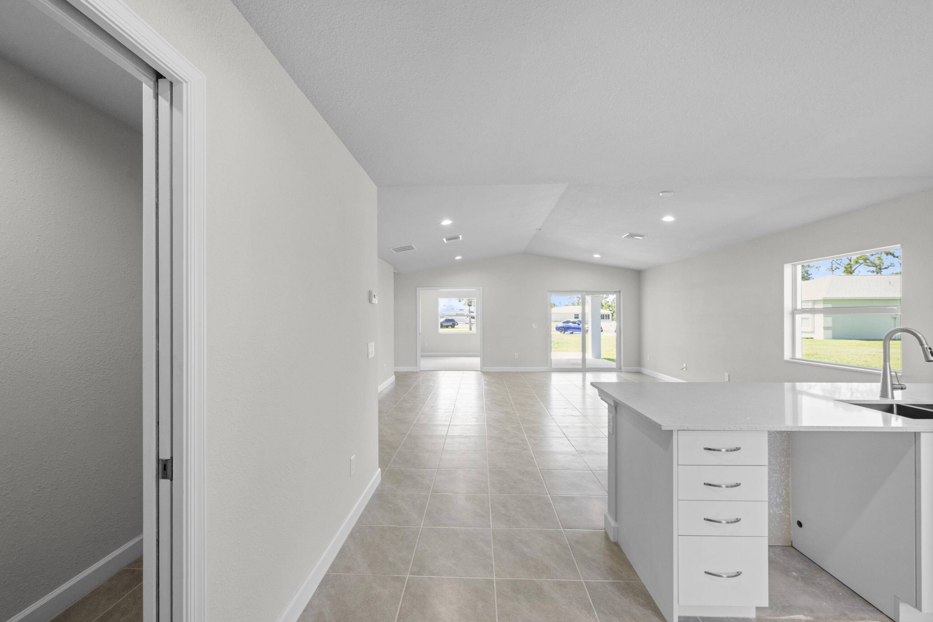 Port Saint Lucie, FL 34952,12 Los Gatos LN