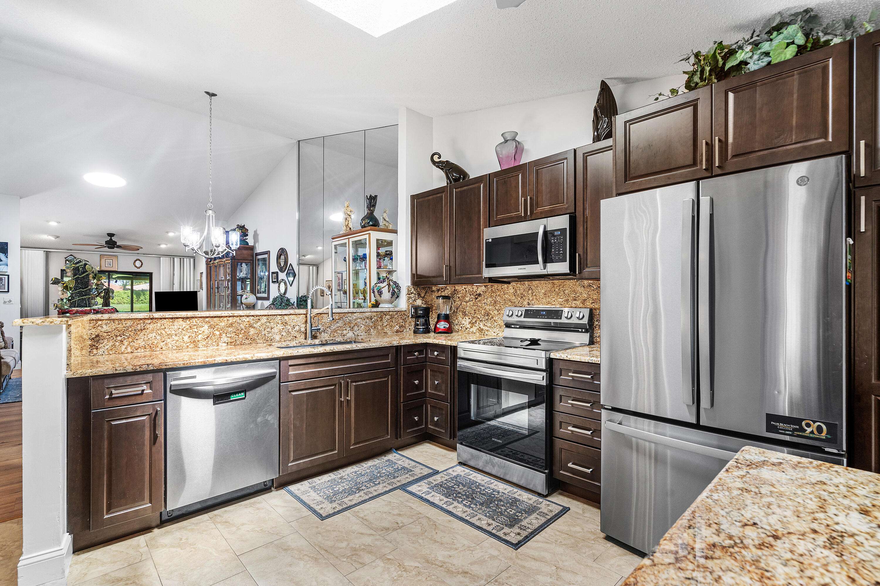 Boynton Beach, FL 33437,5477 Atlantic Palm CT A