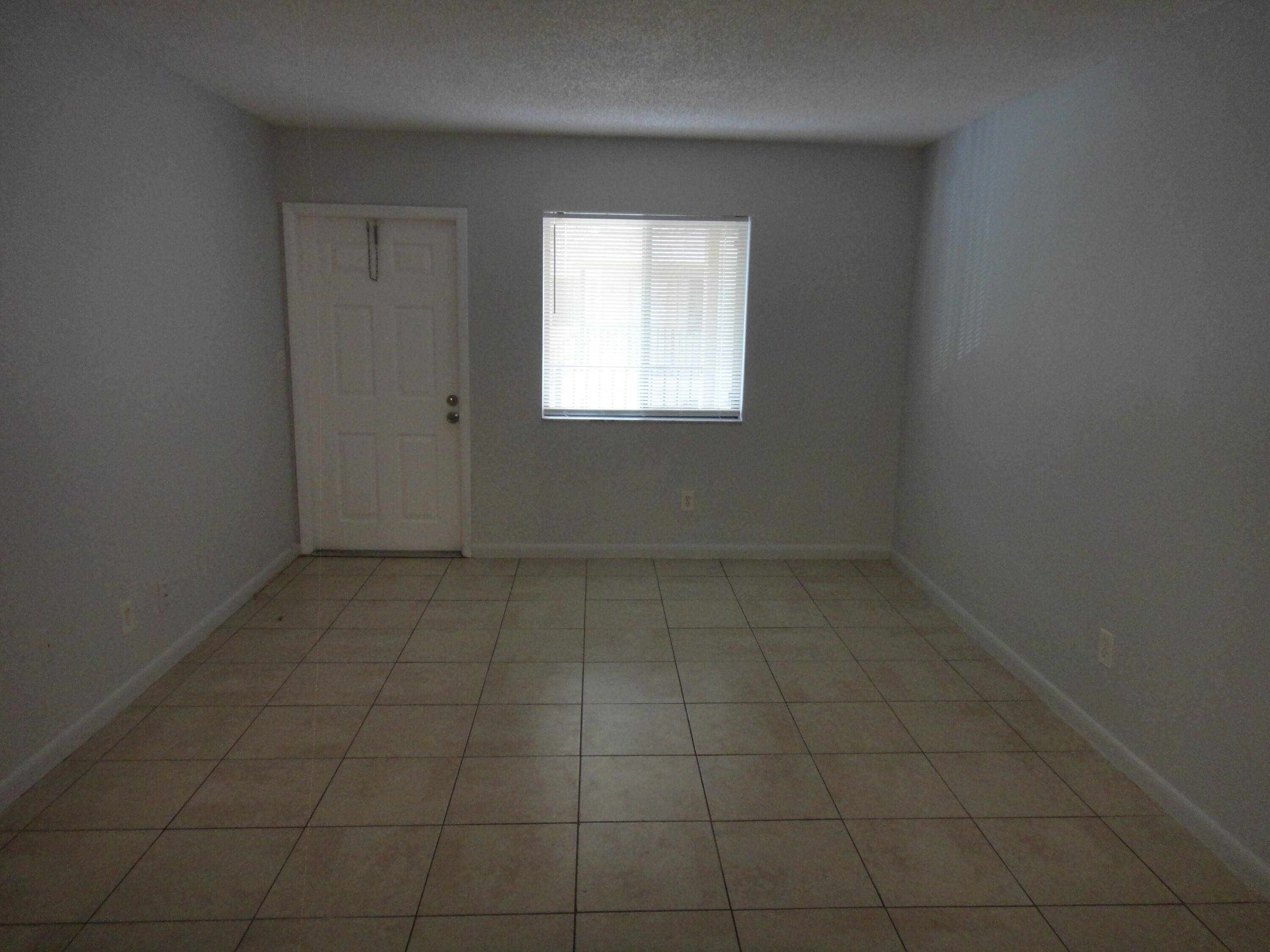 Greenacres, FL 33463,6021 N 10th AVE 209