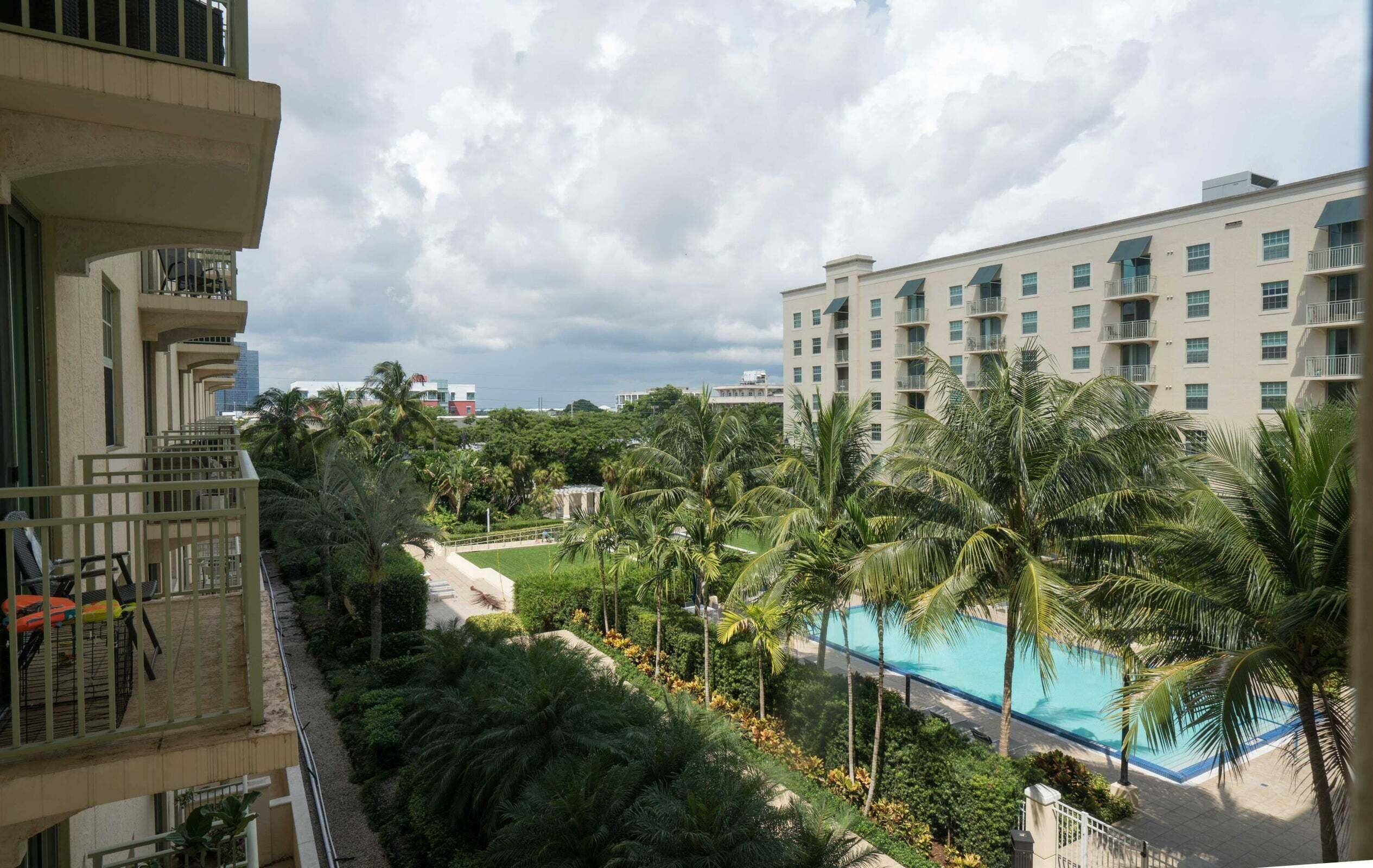 West Palm Beach, FL 33401,610 Clematis ST 528