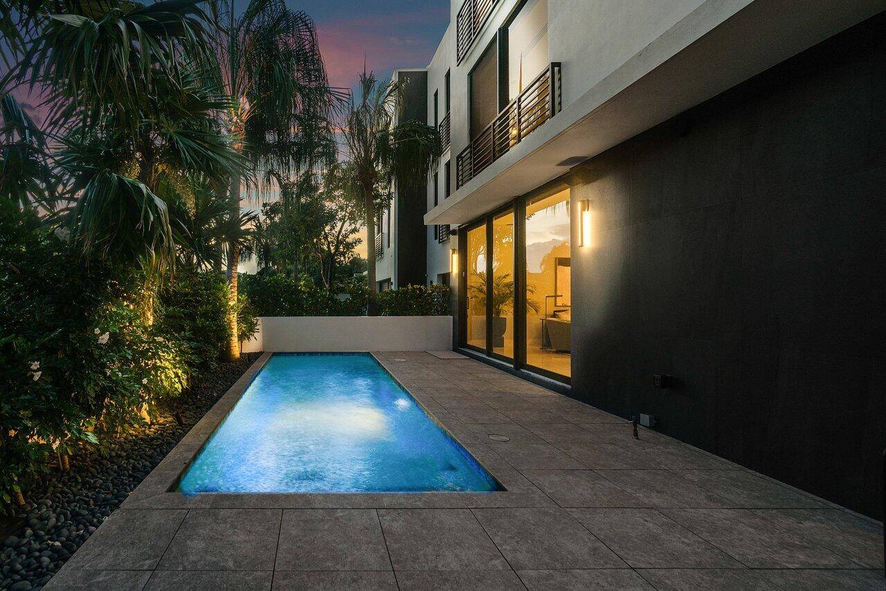 Delray Beach, FL 33483,914 Palm TRL