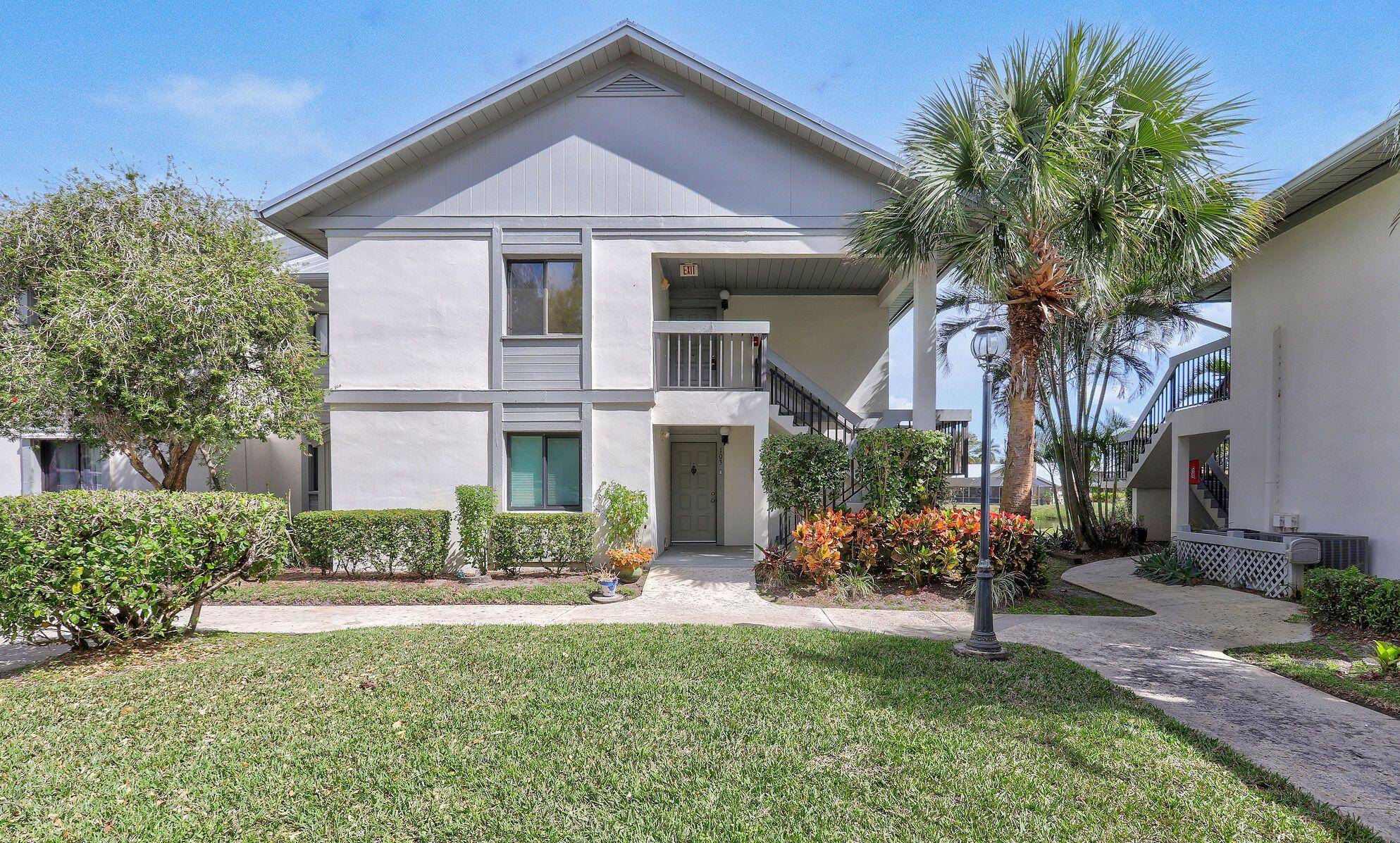 Stuart, FL 34994,2243 NW 22nd AVE 106