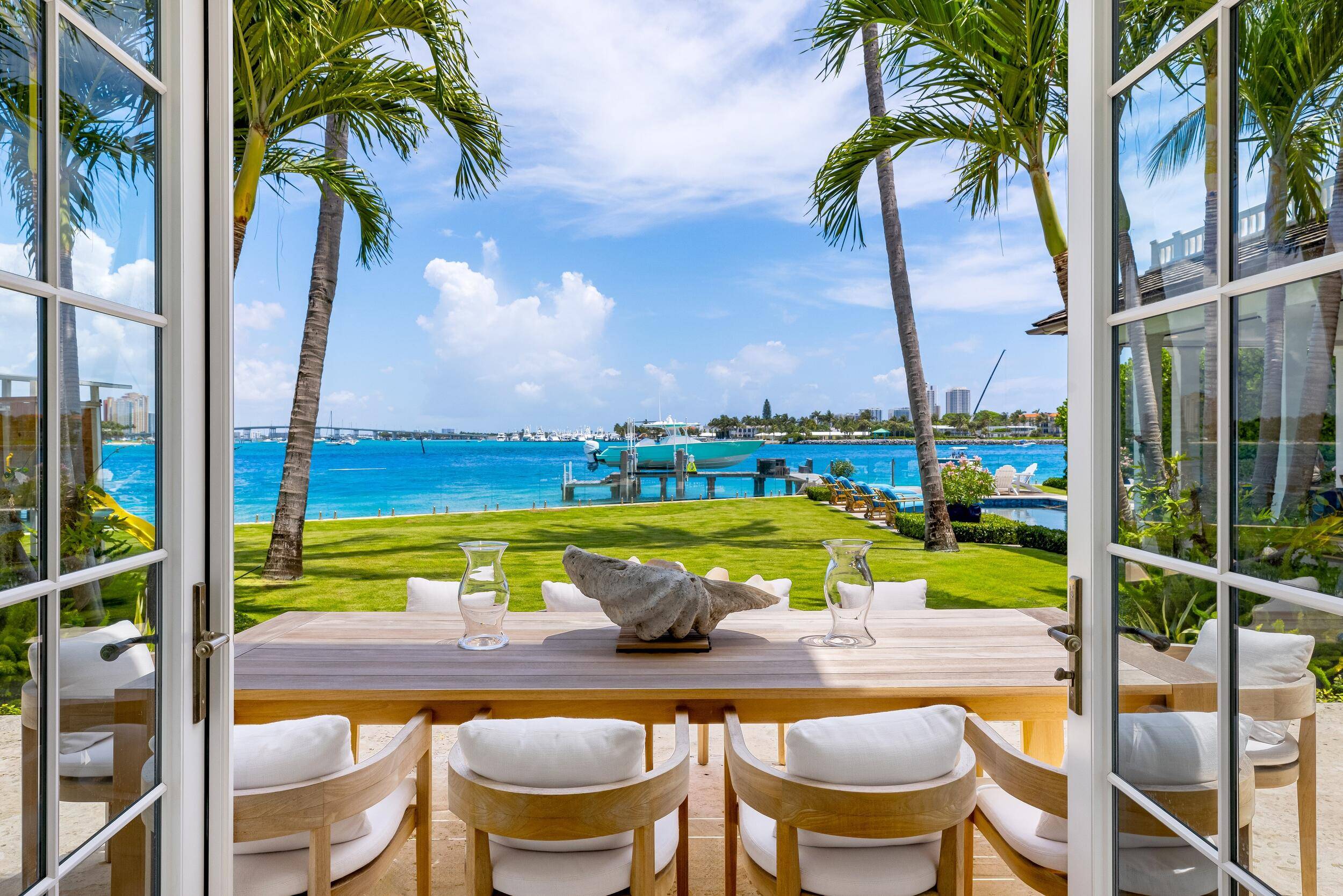 Palm Beach, FL 33480,1610 N Ocean BLVD