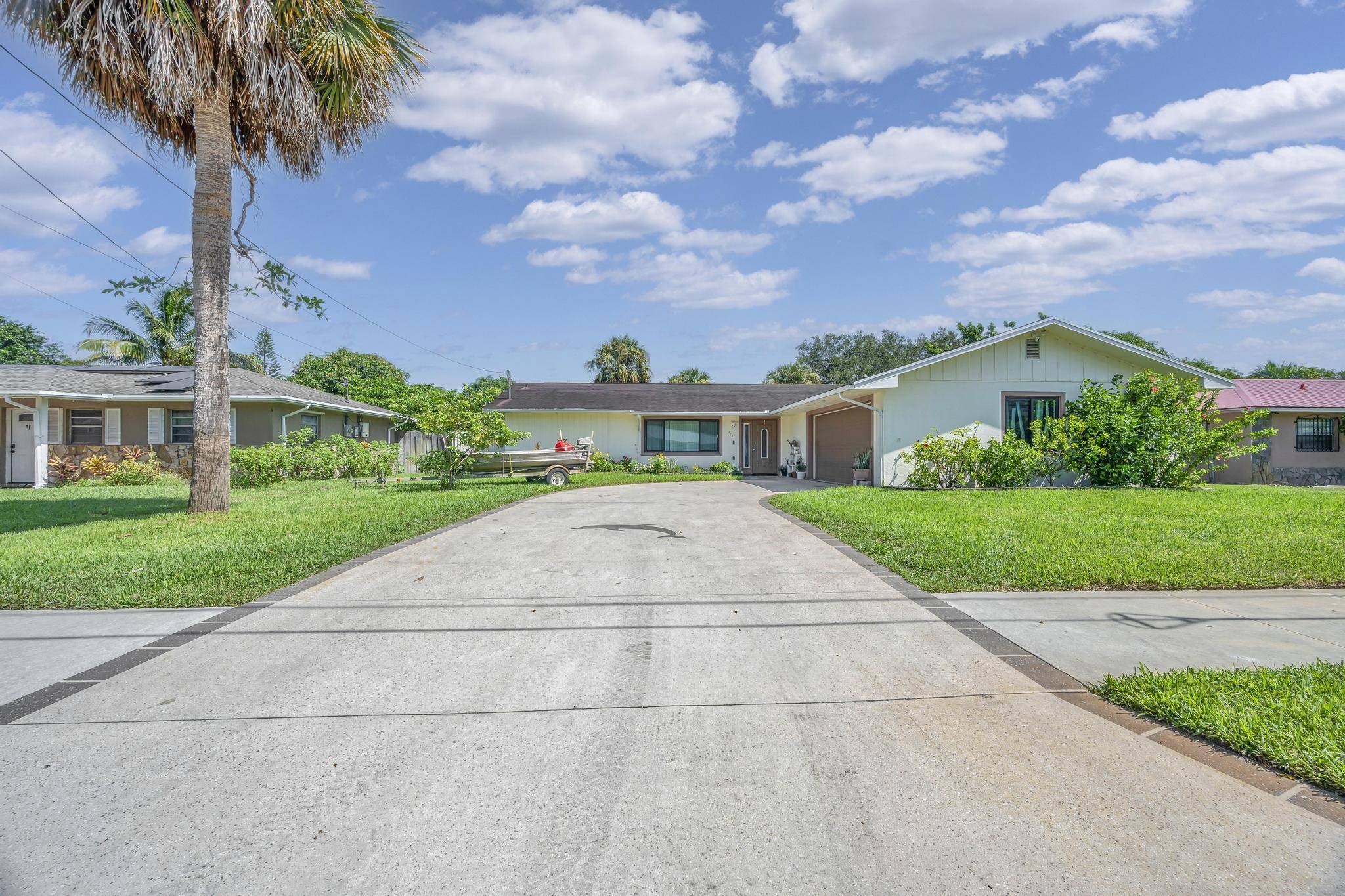 Fort Pierce, FL 34982,804 Holly AVE