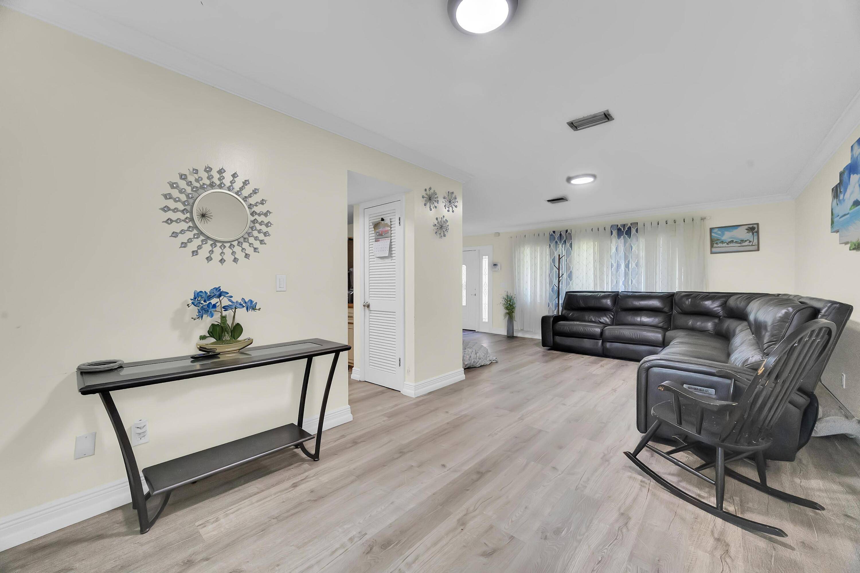 Fort Pierce, FL 34982,804 Holly AVE