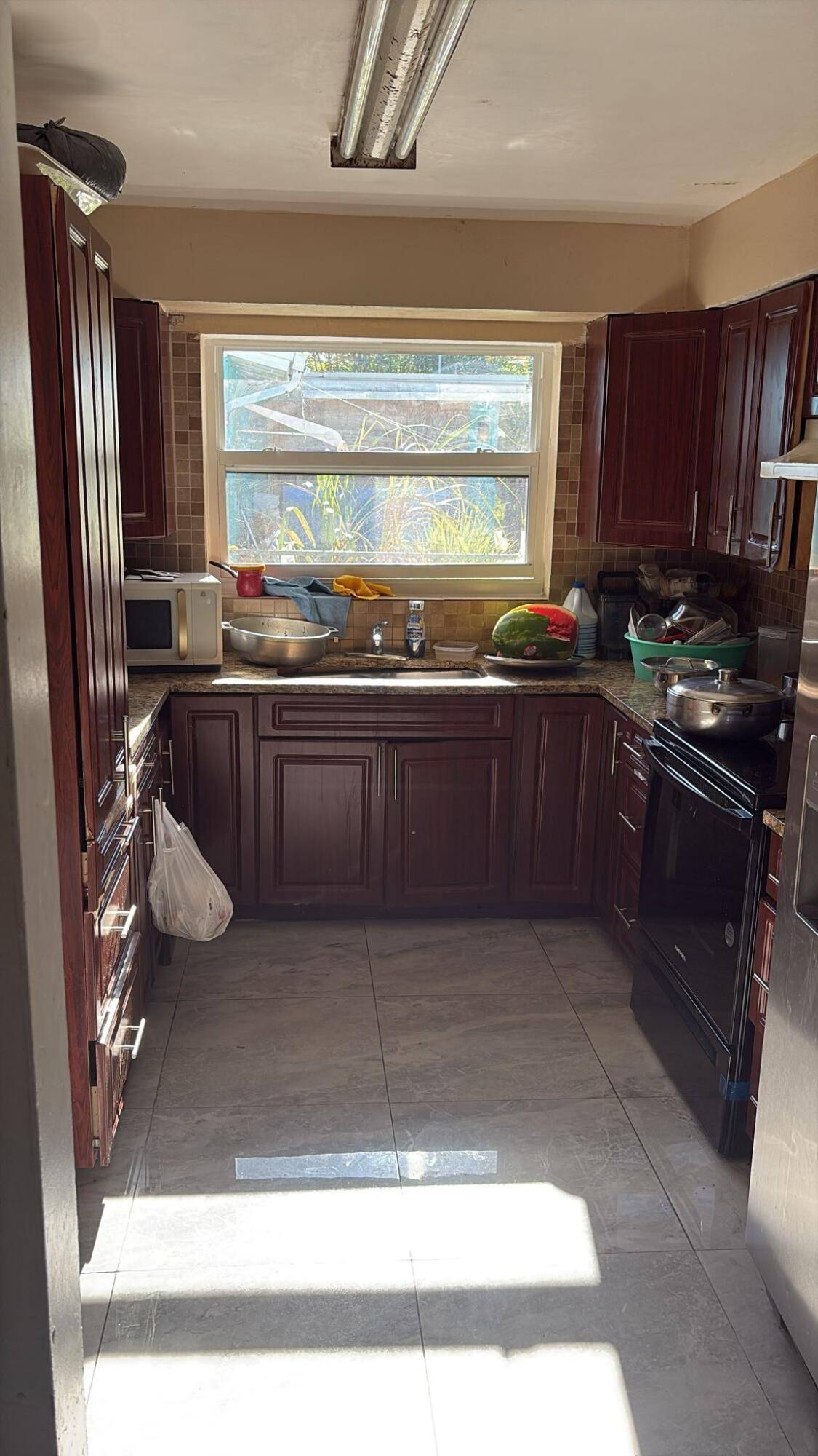 Lake Park, FL 33403,215 Evergreen DR