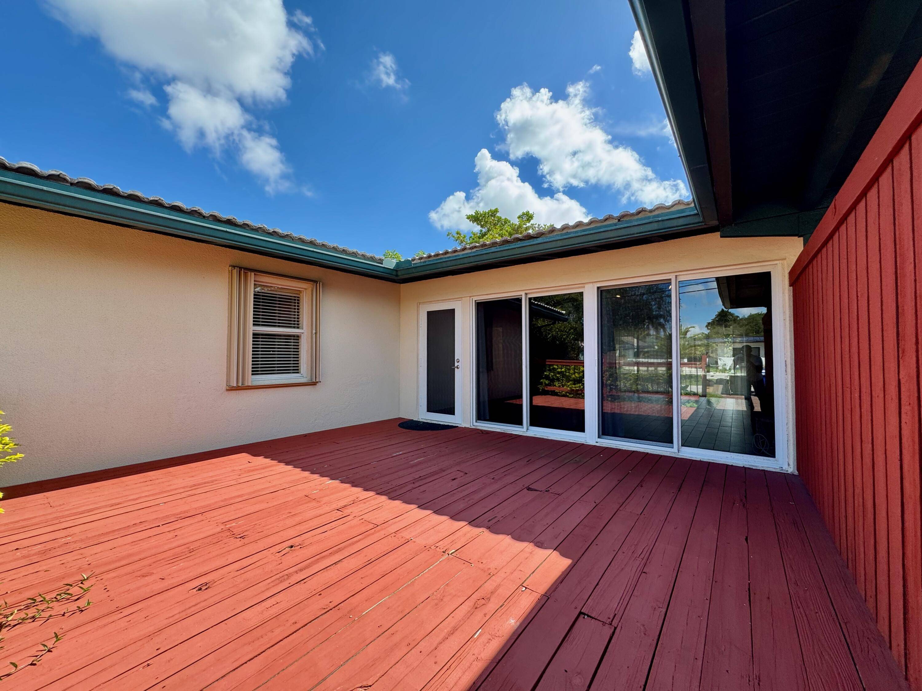 Fort Lauderdale, FL 33312,1712 SW 5th ST