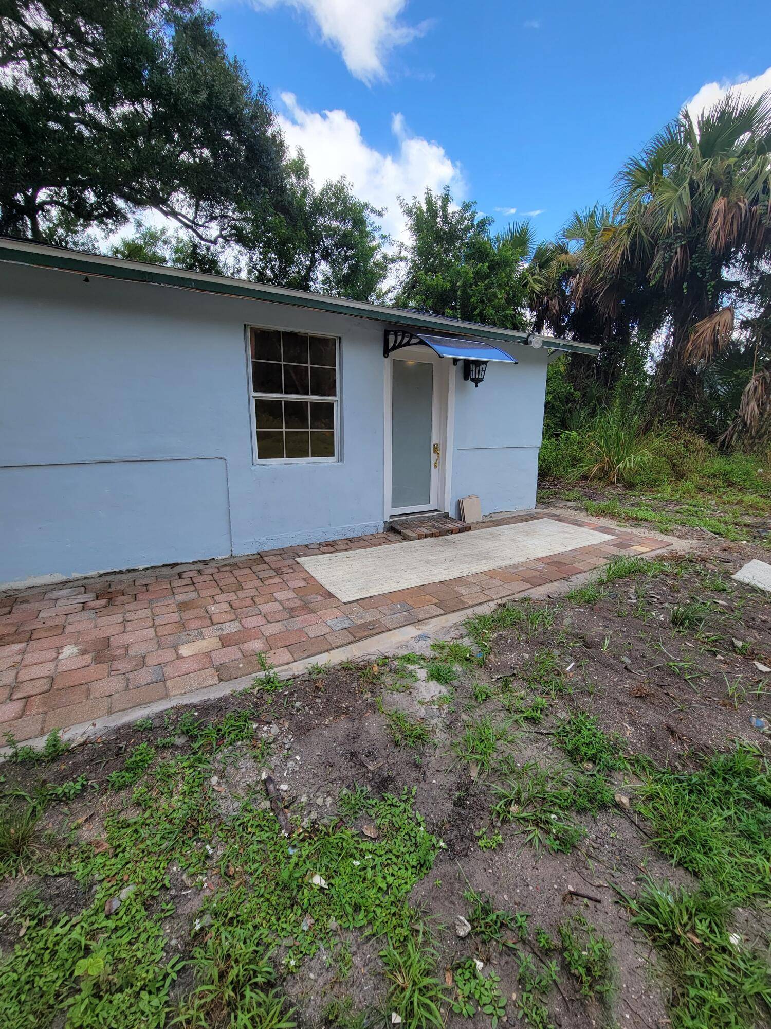 Fort Pierce, FL 34950,5728 St Lucie BLVD Rear House
