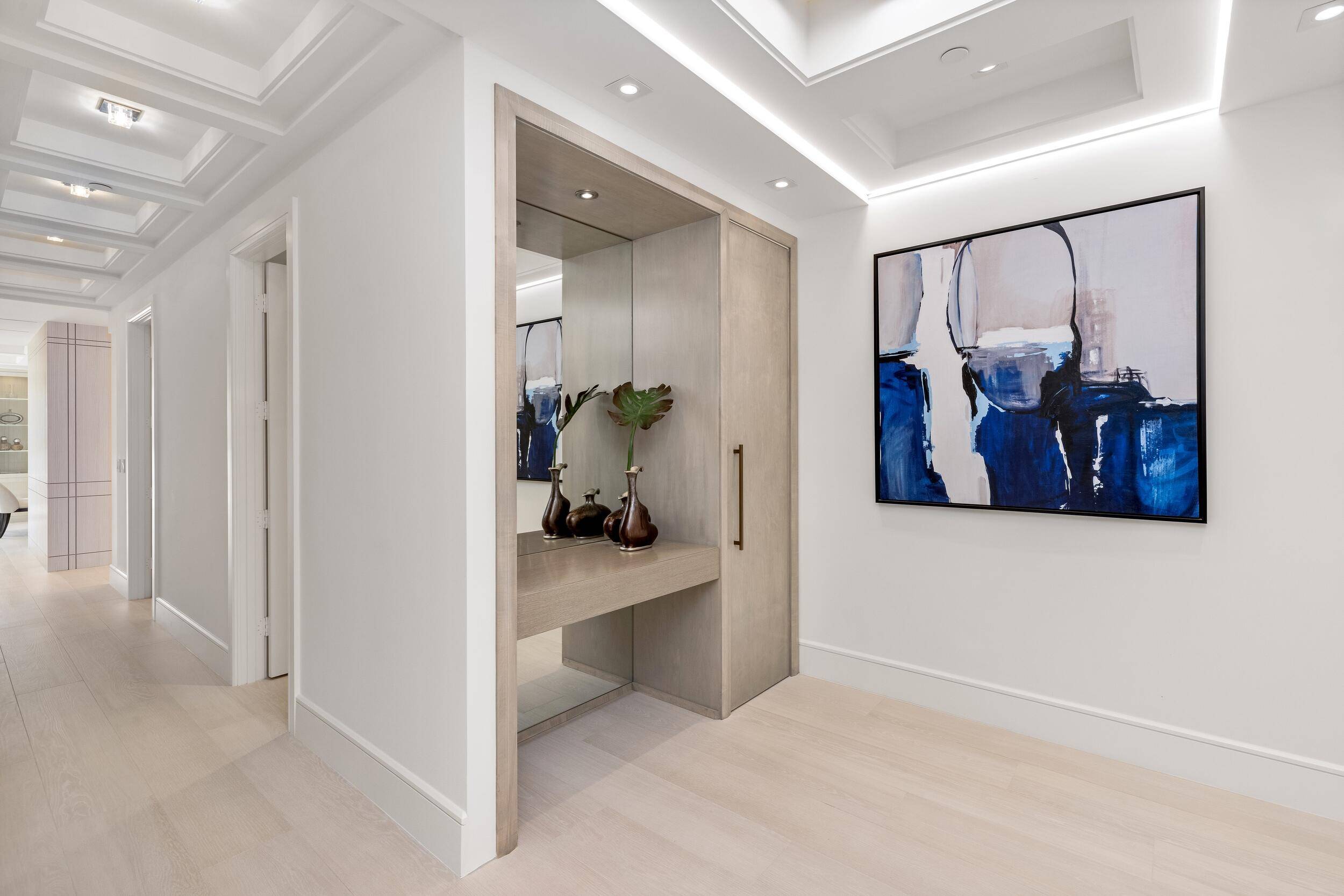 Palm Beach, FL 33480,150 Bradley PL 112