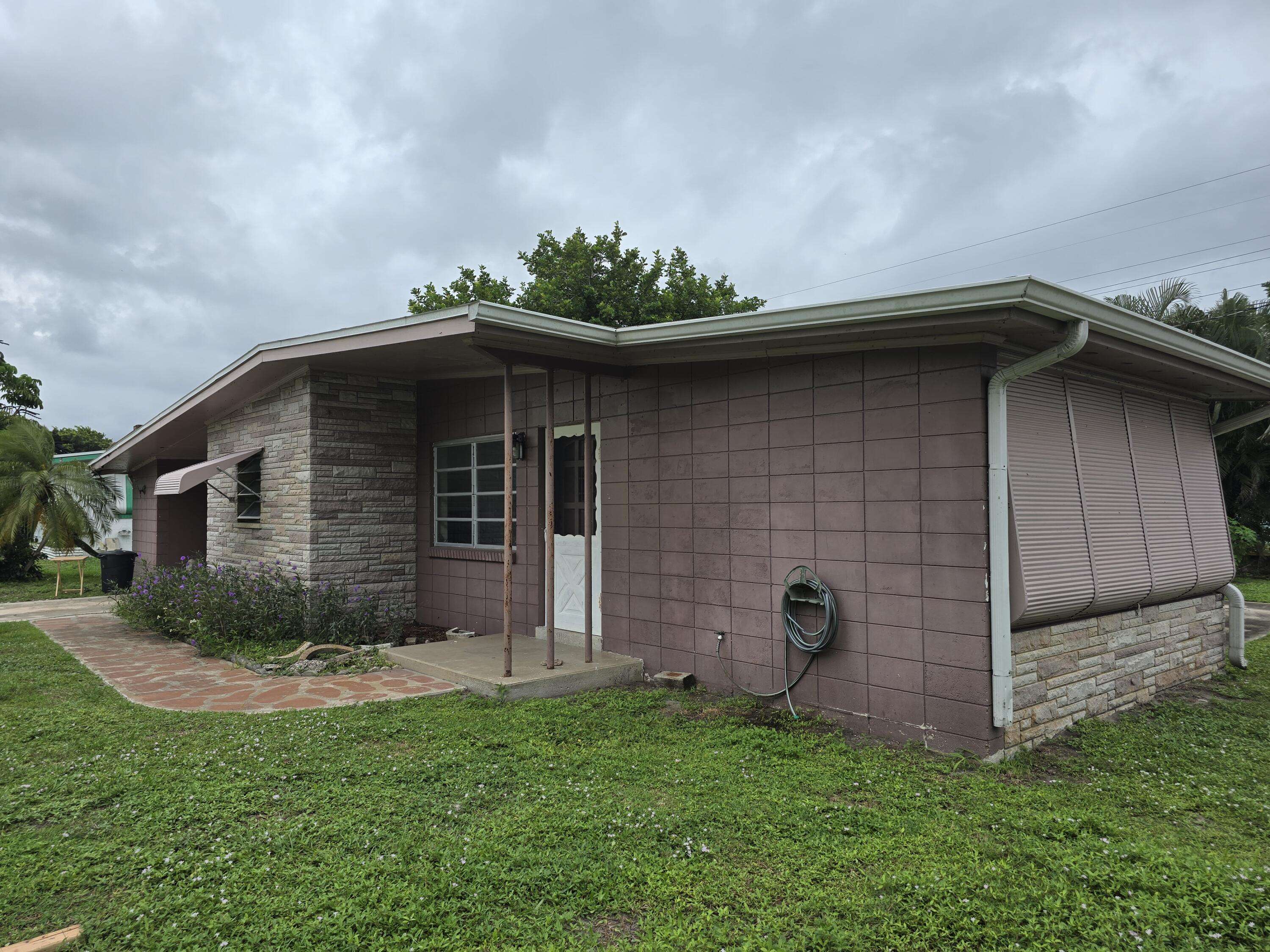 Port Saint Lucie, FL 34952,107 E Arbor AVE