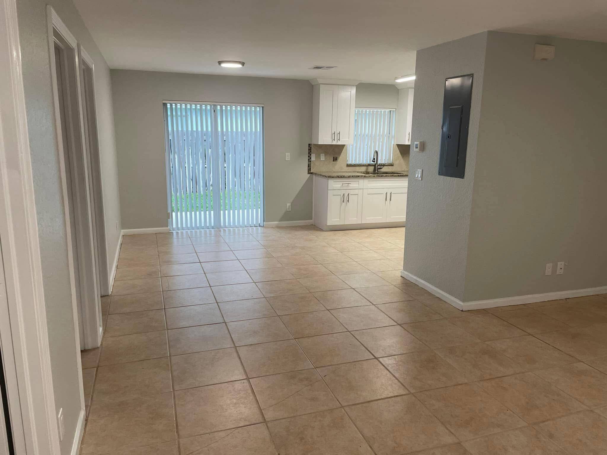 Palm Springs, FL 33406,2725 Prairie LN Apt A