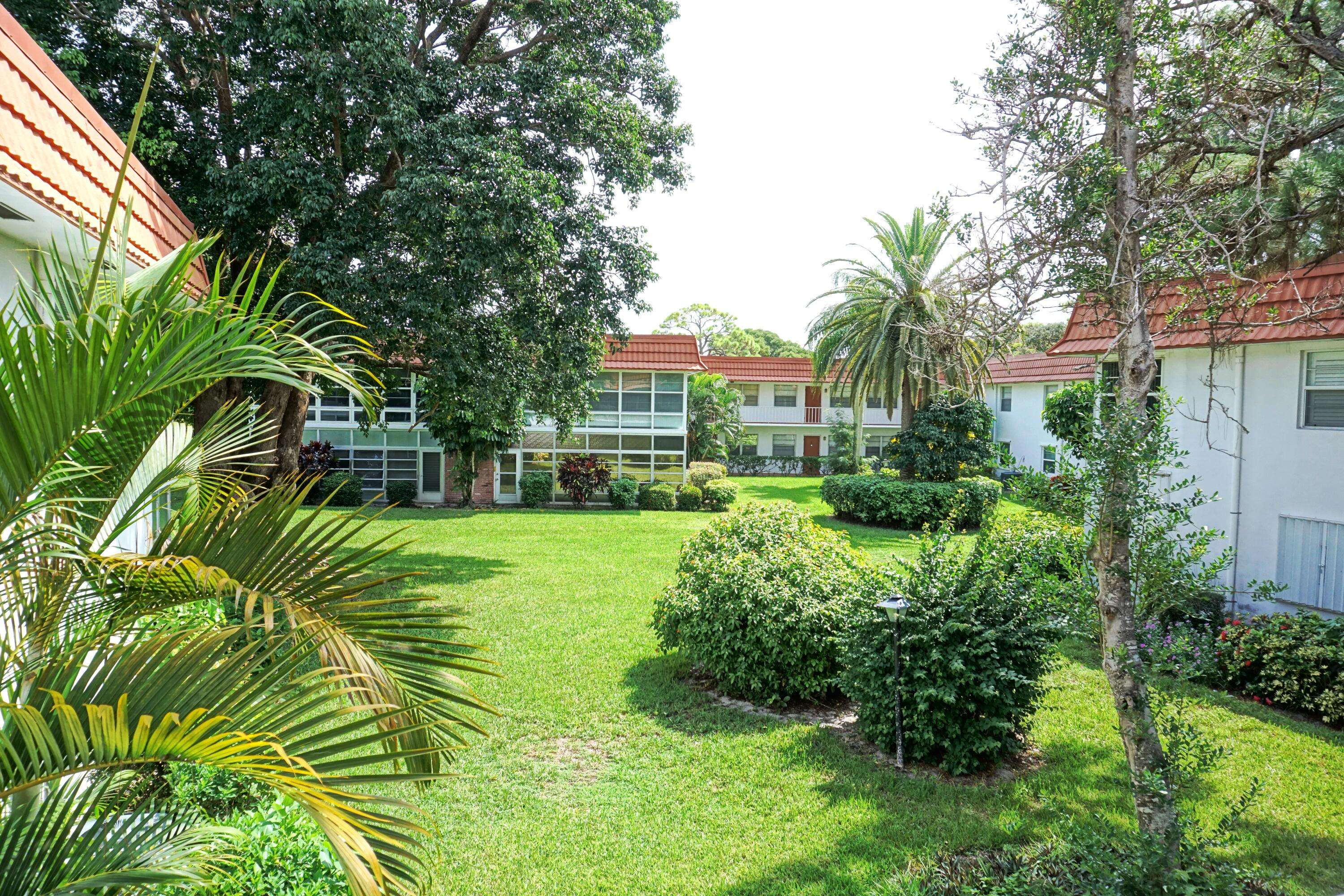 Stuart, FL 34996,2600 SE Ocean BLVD S-11