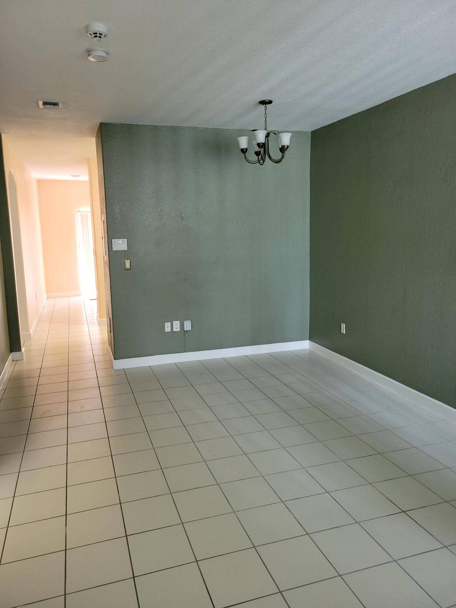 Homestead, FL 33035,2711 SE 16th AVE 102