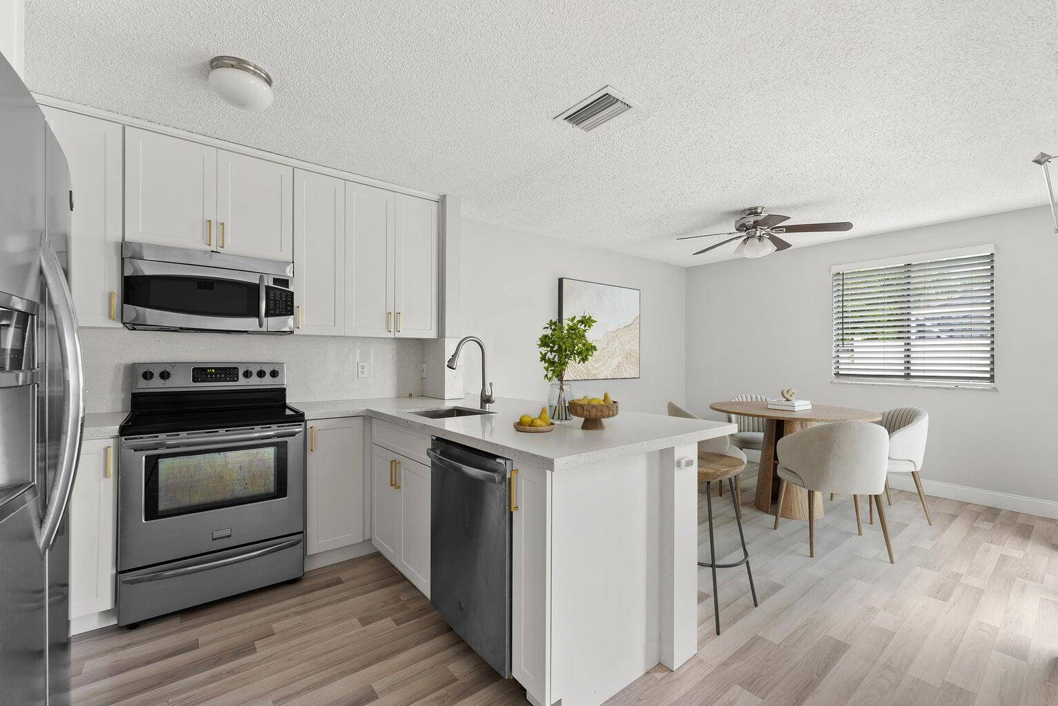 Boca Raton, FL 33496,9850 Ridgecreek RD