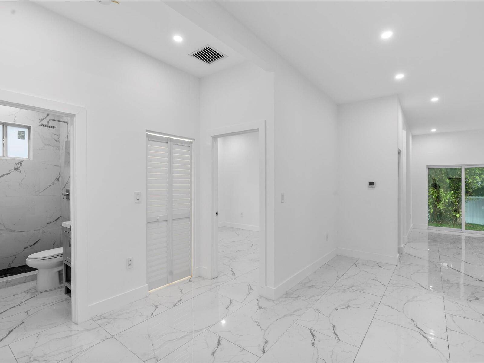 Fort Lauderdale, FL 33311,533 NW 16th AVE