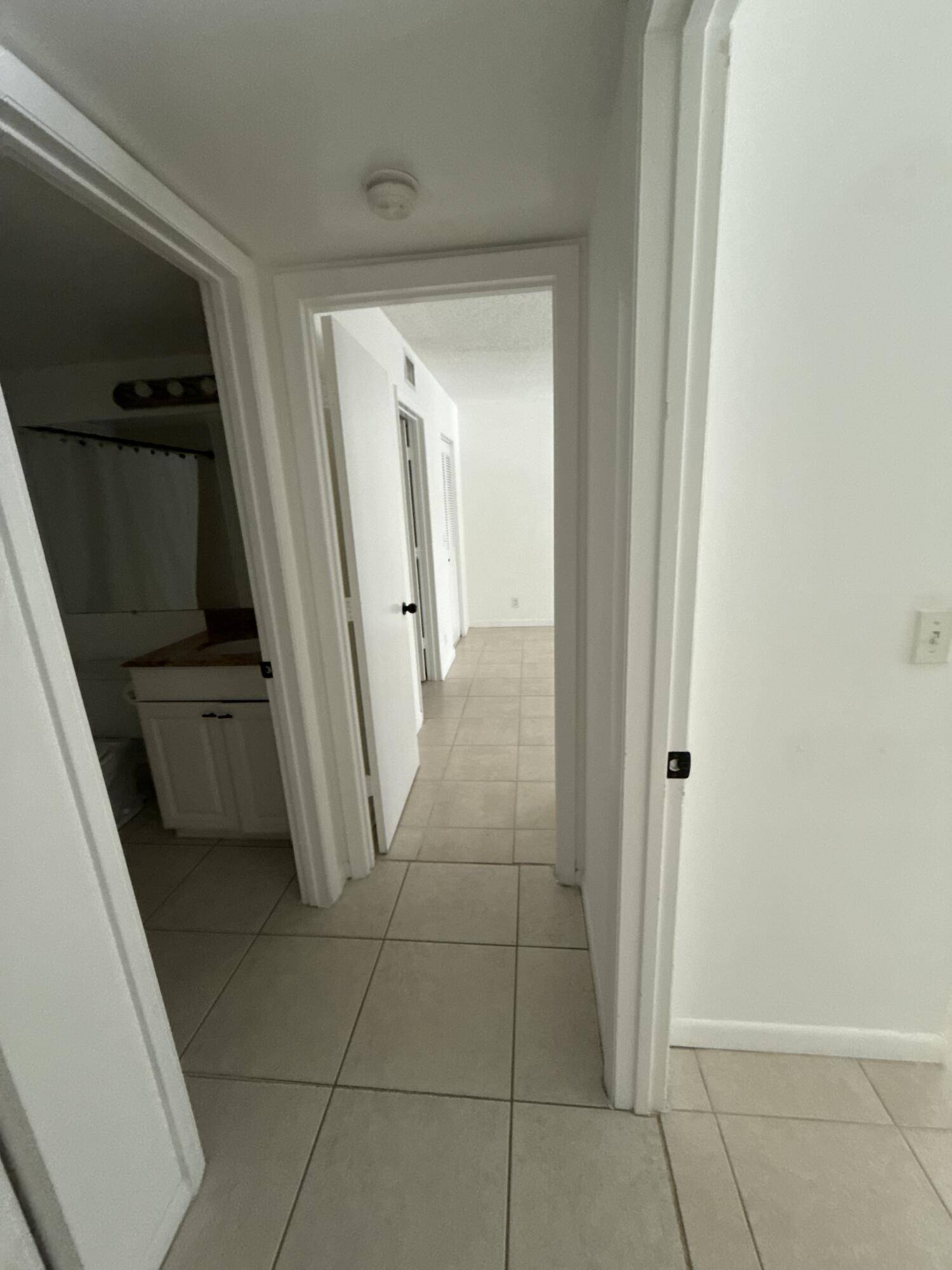 West Palm Beach, FL 33409,1010 Green Pine BLVD D2