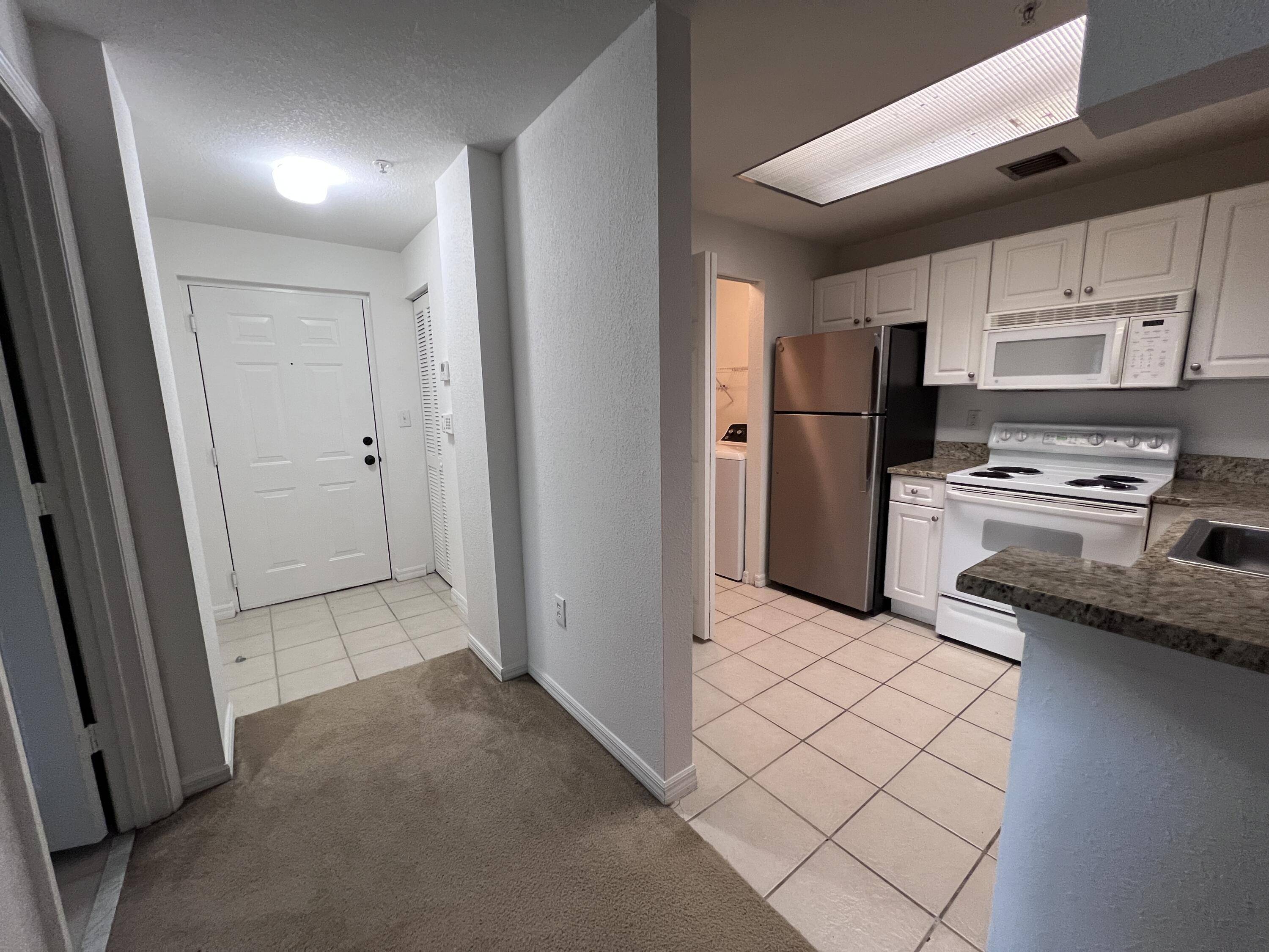 Palm Beach Gardens, FL 33410,2809 Amalei DR 302