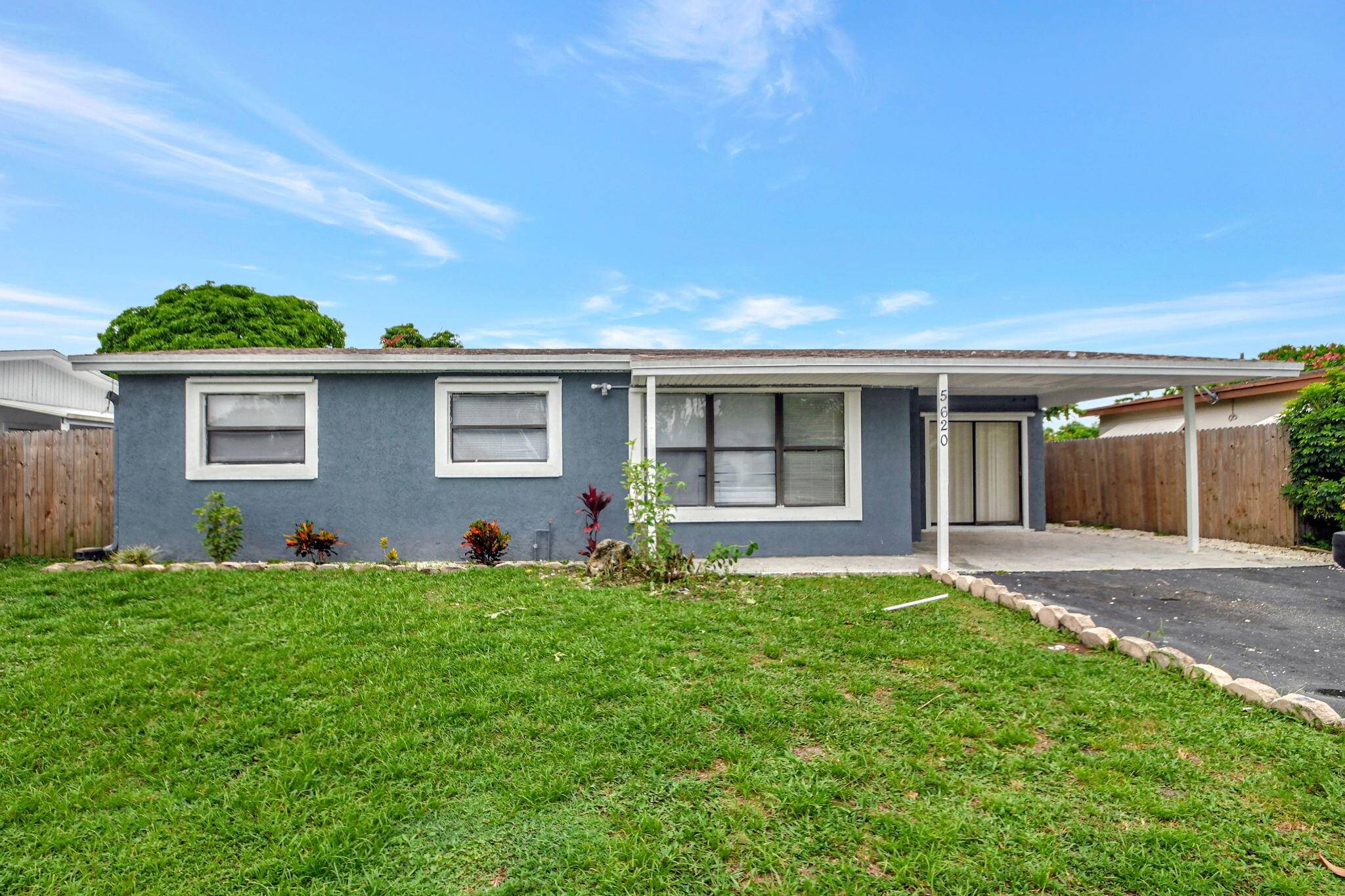 Greenacres, FL 33463,5620 S 38th ST
