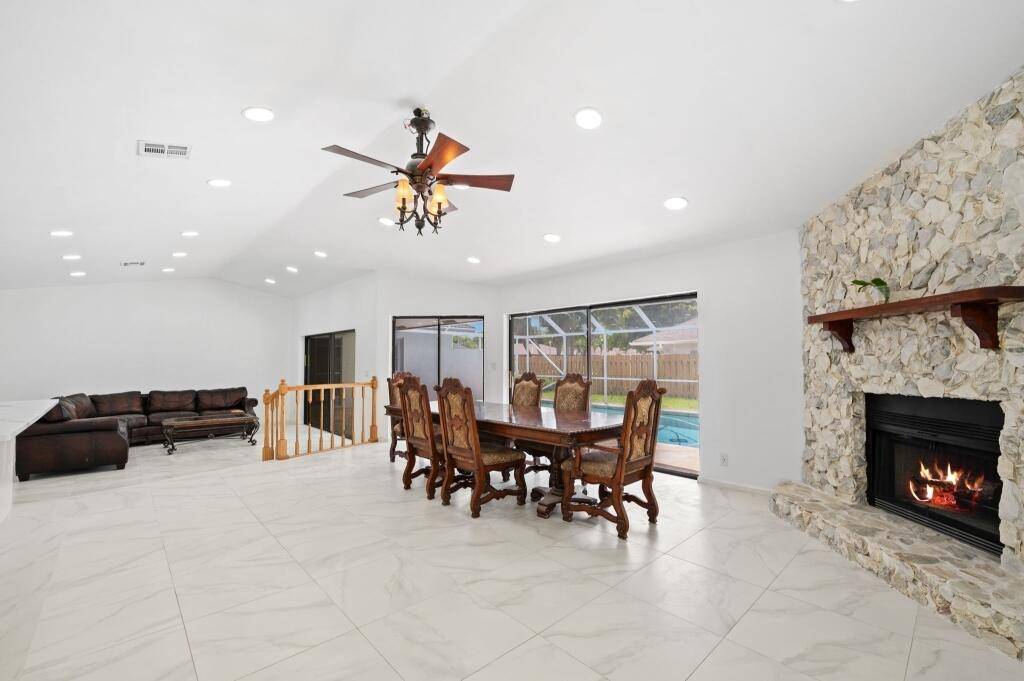 Boca Raton, FL 33428,20951 Chisolm WAY