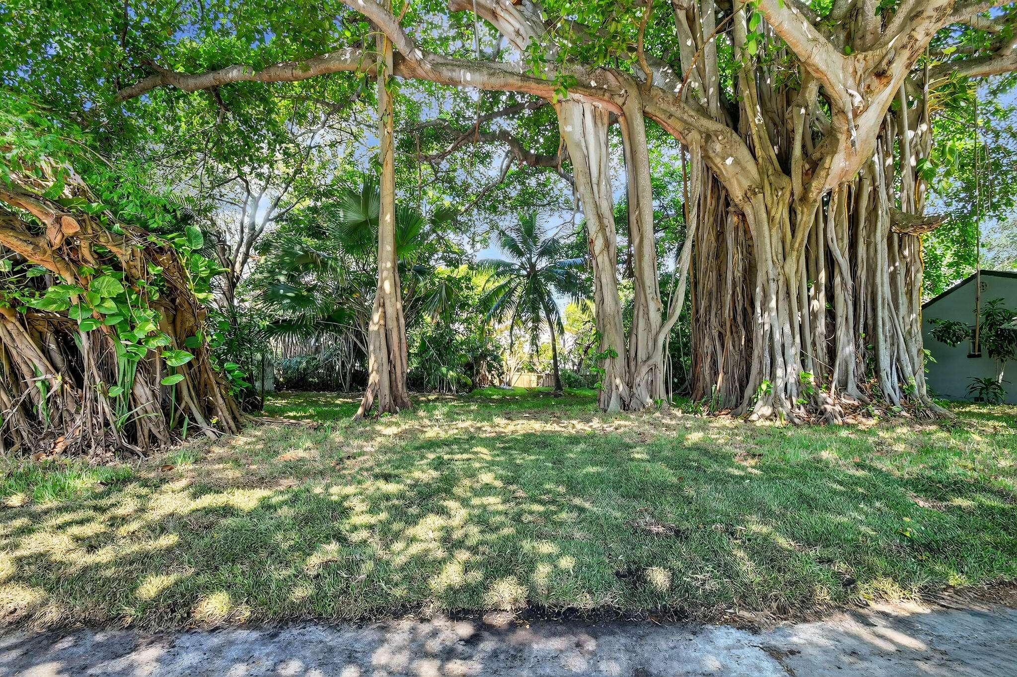 Lake Worth, FL 33460,523 S M 1 ST 1
