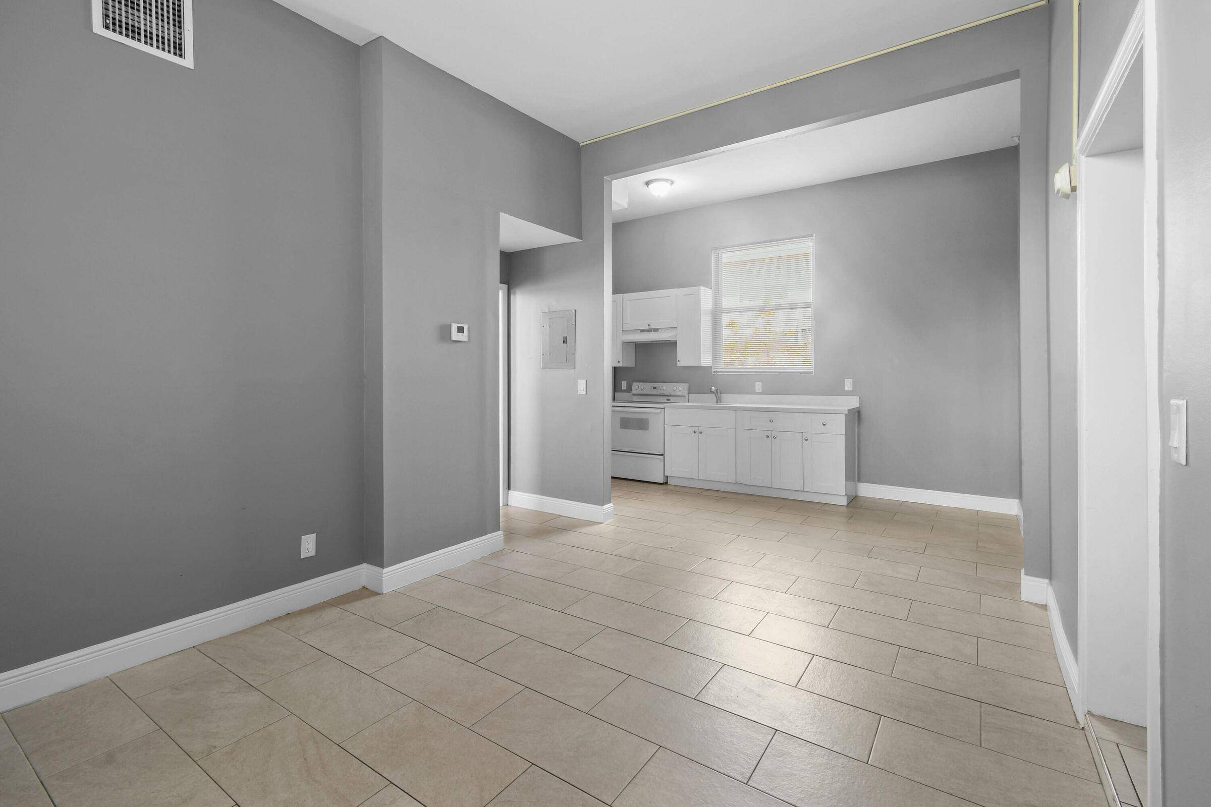 West Palm Beach, FL 33401,1401 Division AVE