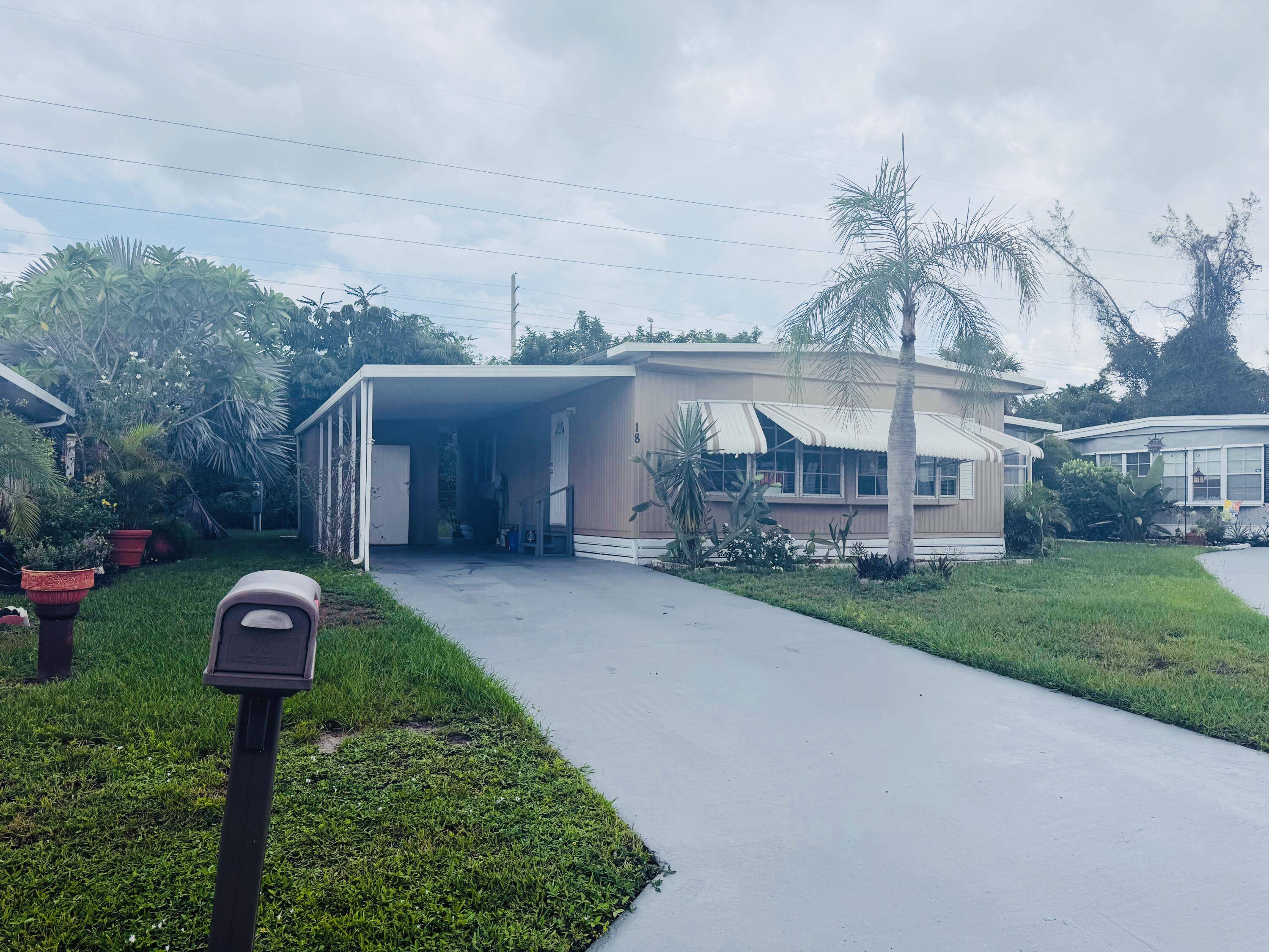 Port Saint Lucie, FL 34952,18 Cozumel LN