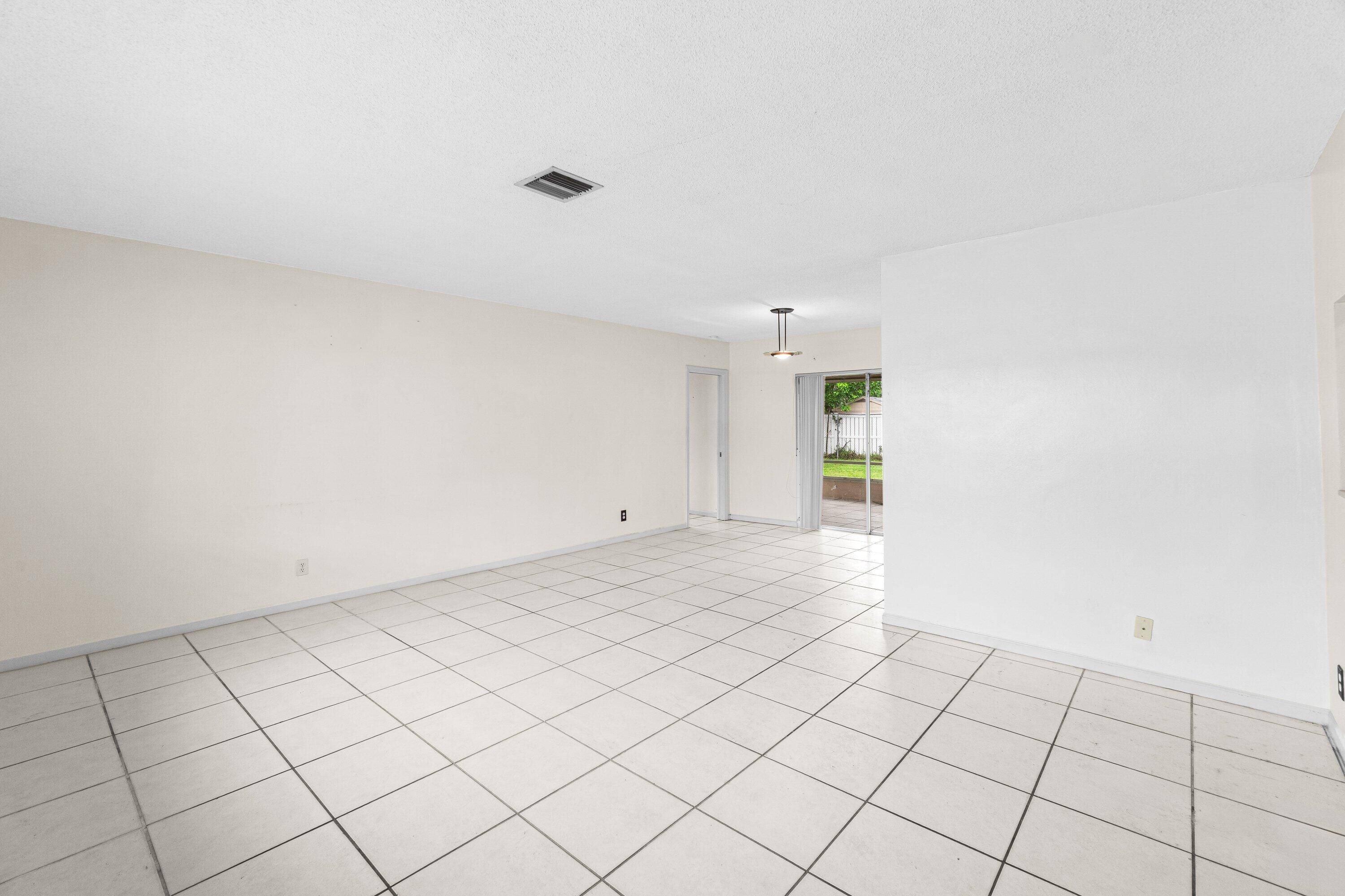 Boca Raton, FL 33486,921 SW 11th TER