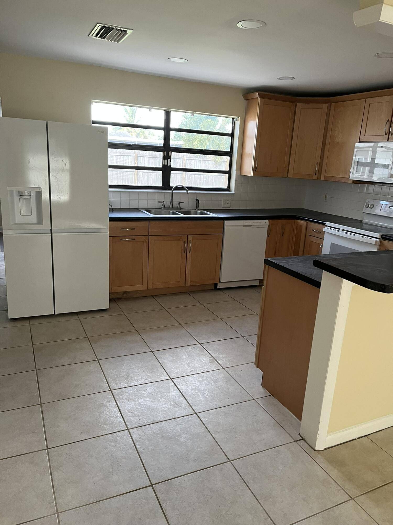 Palm Beach Gardens, FL 33410,9167 Birmingham DR