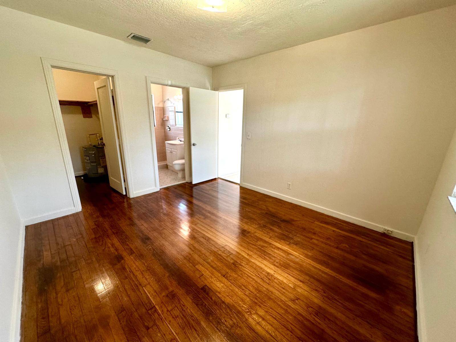 West Palm Beach, FL 33407,405 55th ST