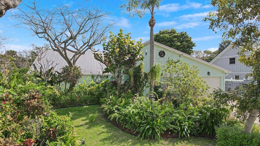 Palm Beach Gardens, FL 33410,10174 Dogwood AVE