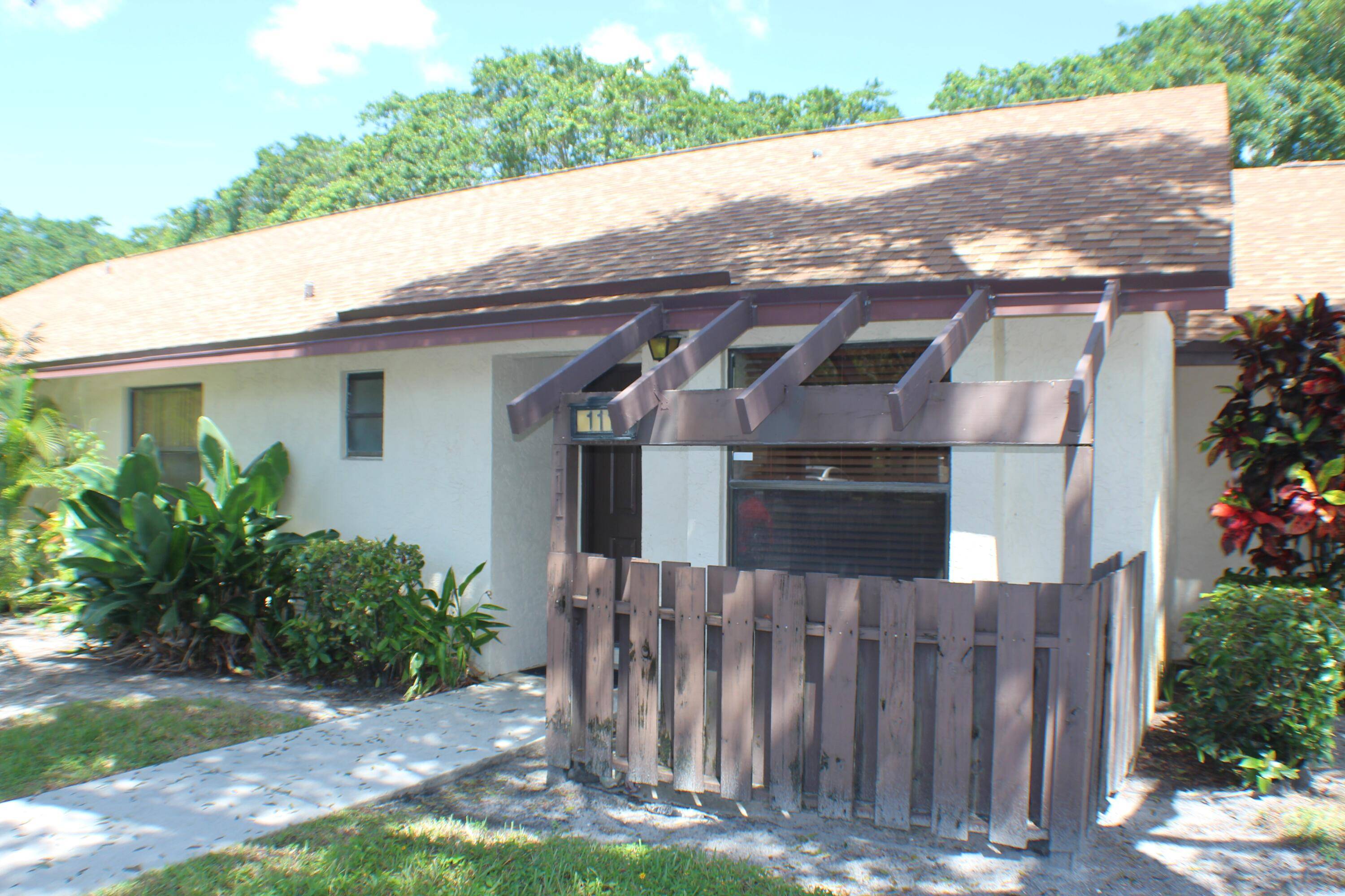 Boynton Beach, FL 33426,111 Via De Casas Norte