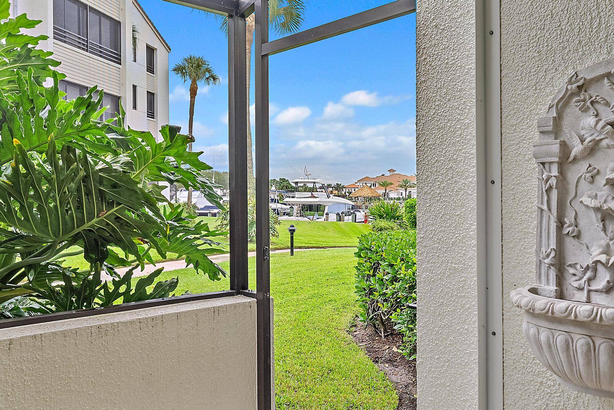 Juno Beach, FL 33408,811 Oak Harbour DR