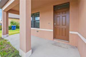 Fort Pierce, FL 34947,5305 Fantasy DR