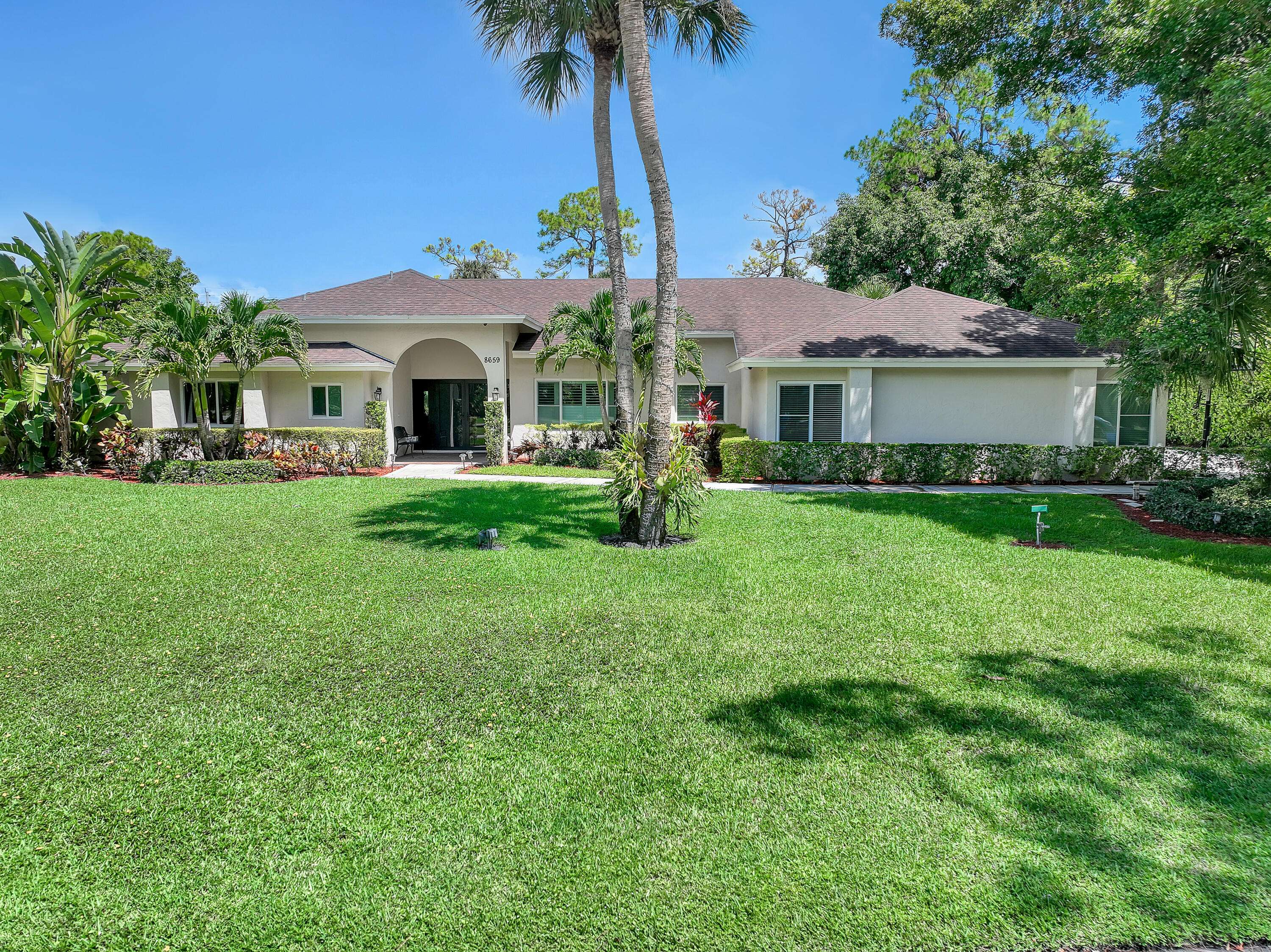 West Palm Beach, FL 33411,8659 Thousand Pines CIR
