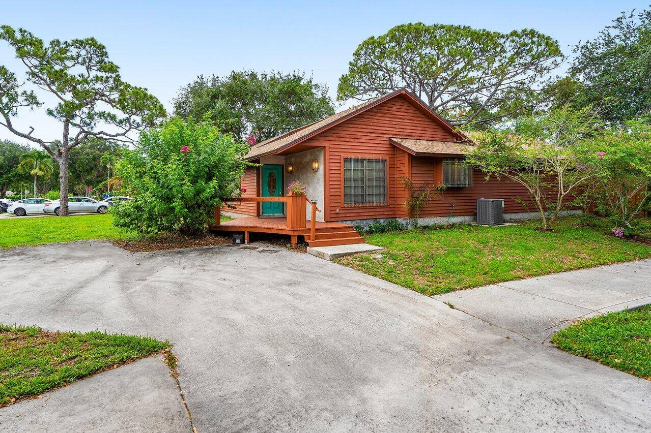 Lake Worth, FL 33463,4744 Dolphin DR