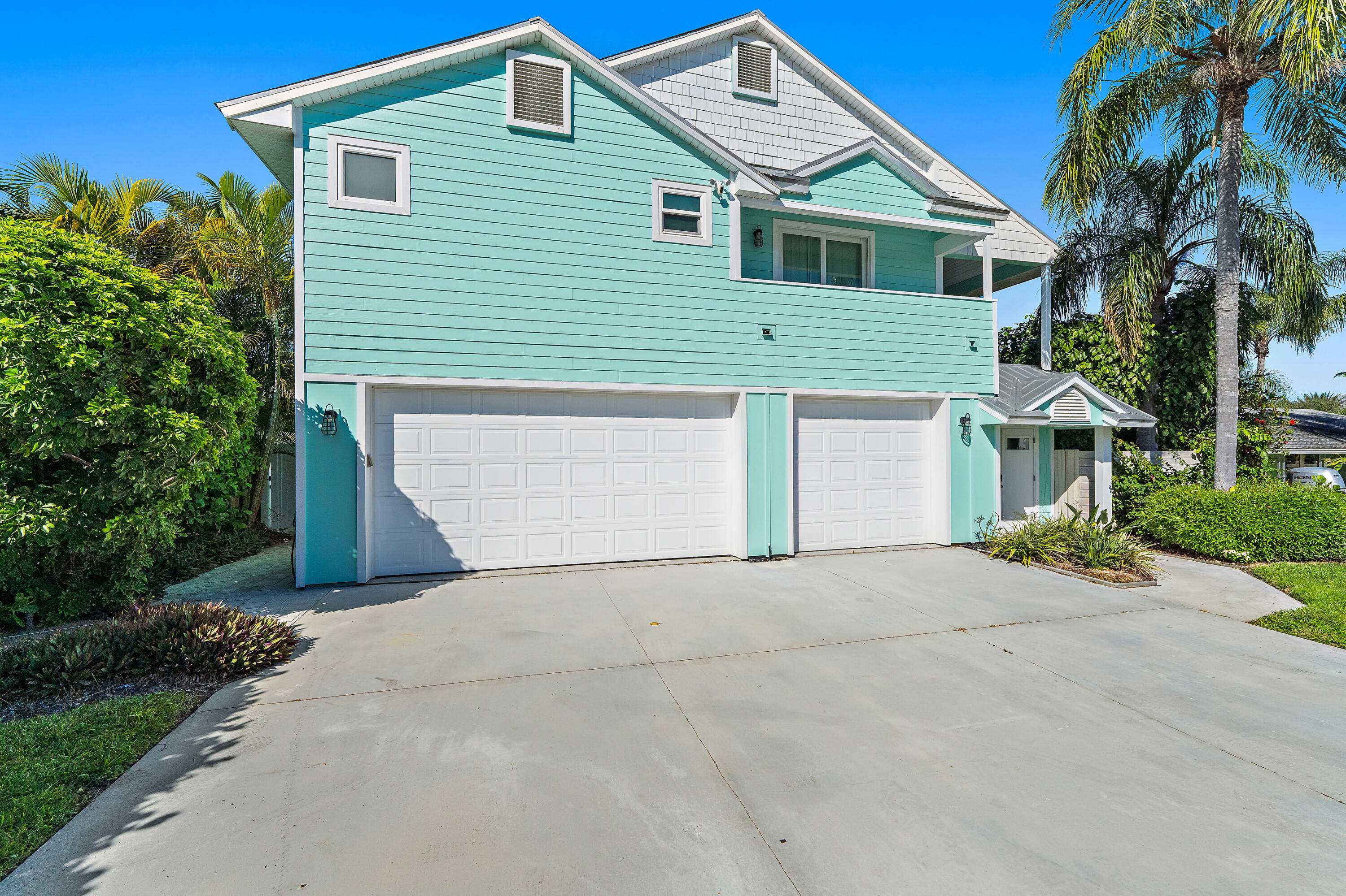 Jupiter, FL 33469,3463 Canal CT