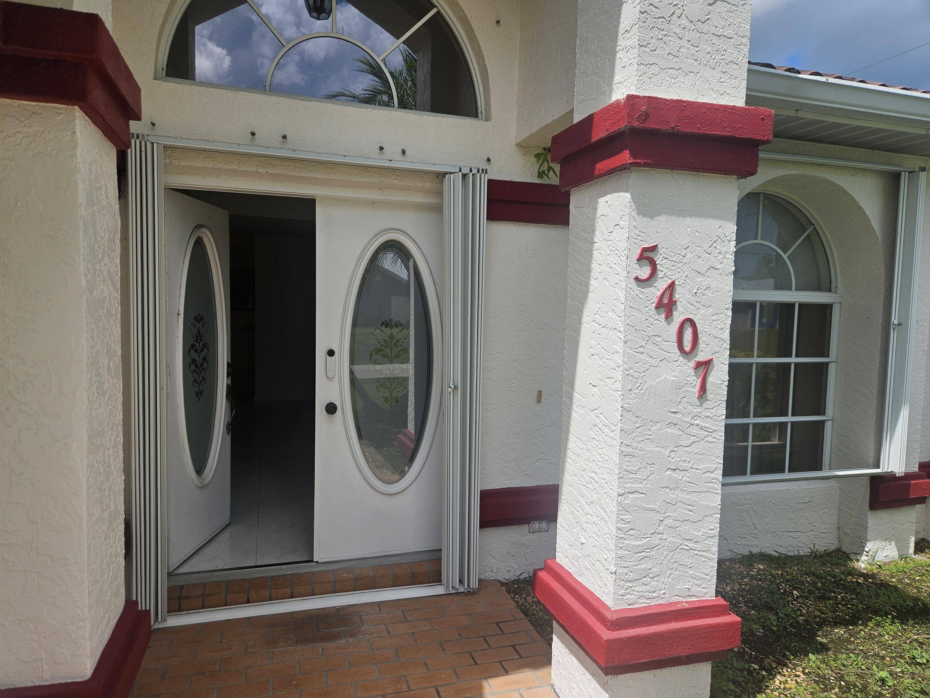 Port Saint Lucie, FL 34983,5407 NW Chicopa ST