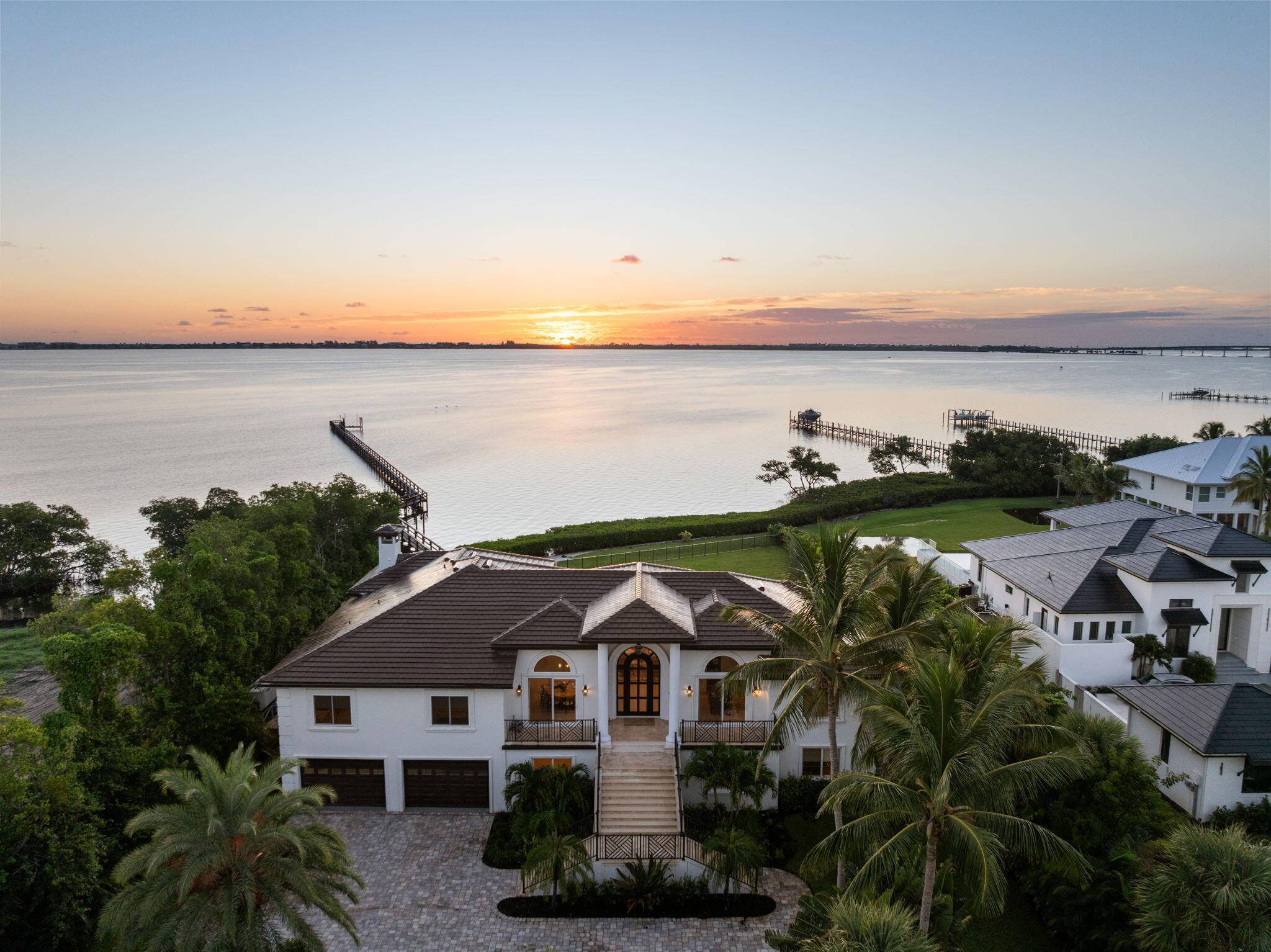 Sewalls Point, FL 34996,130 N Sewalls Point RD