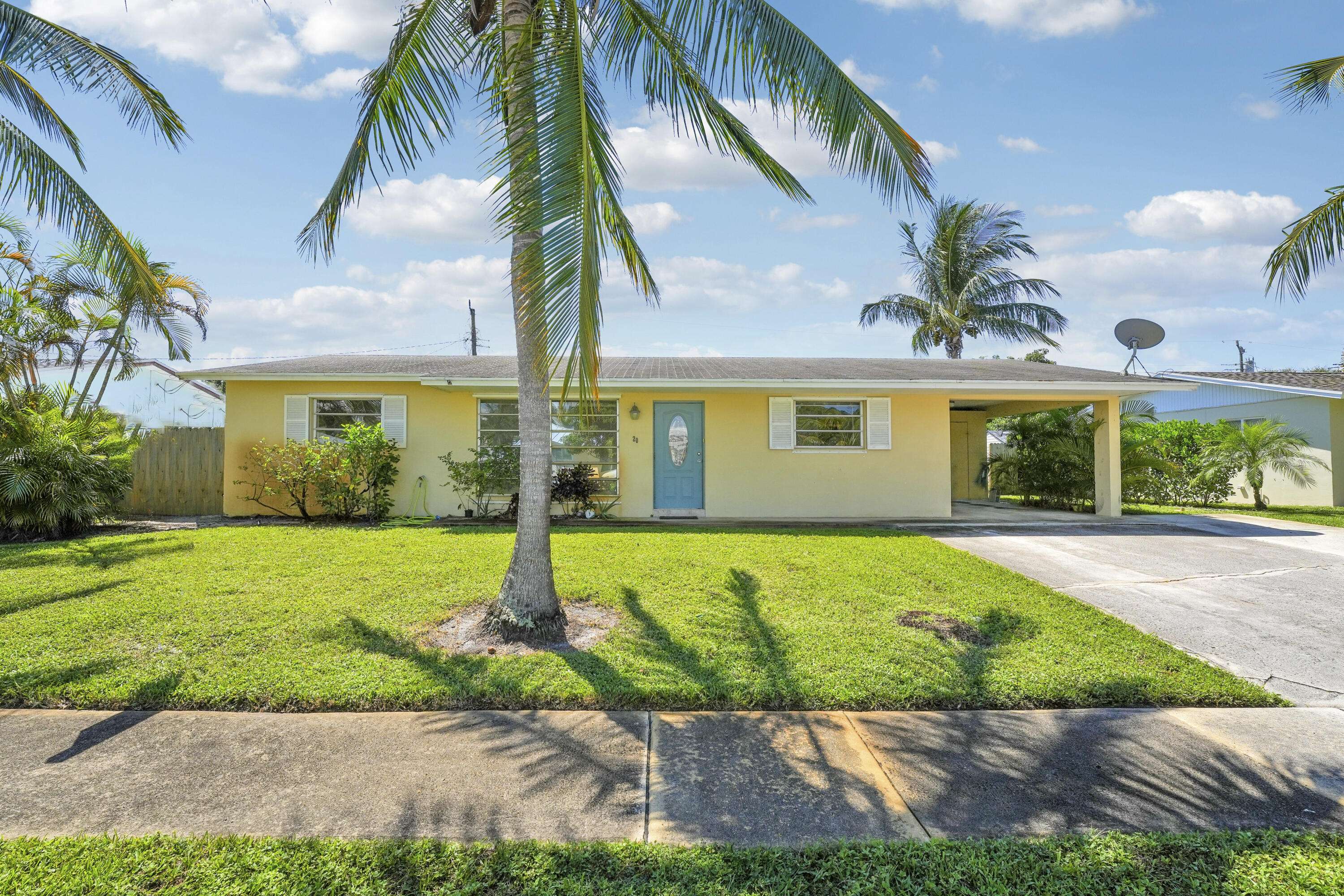 Tequesta, FL 33469,20 Willow RD