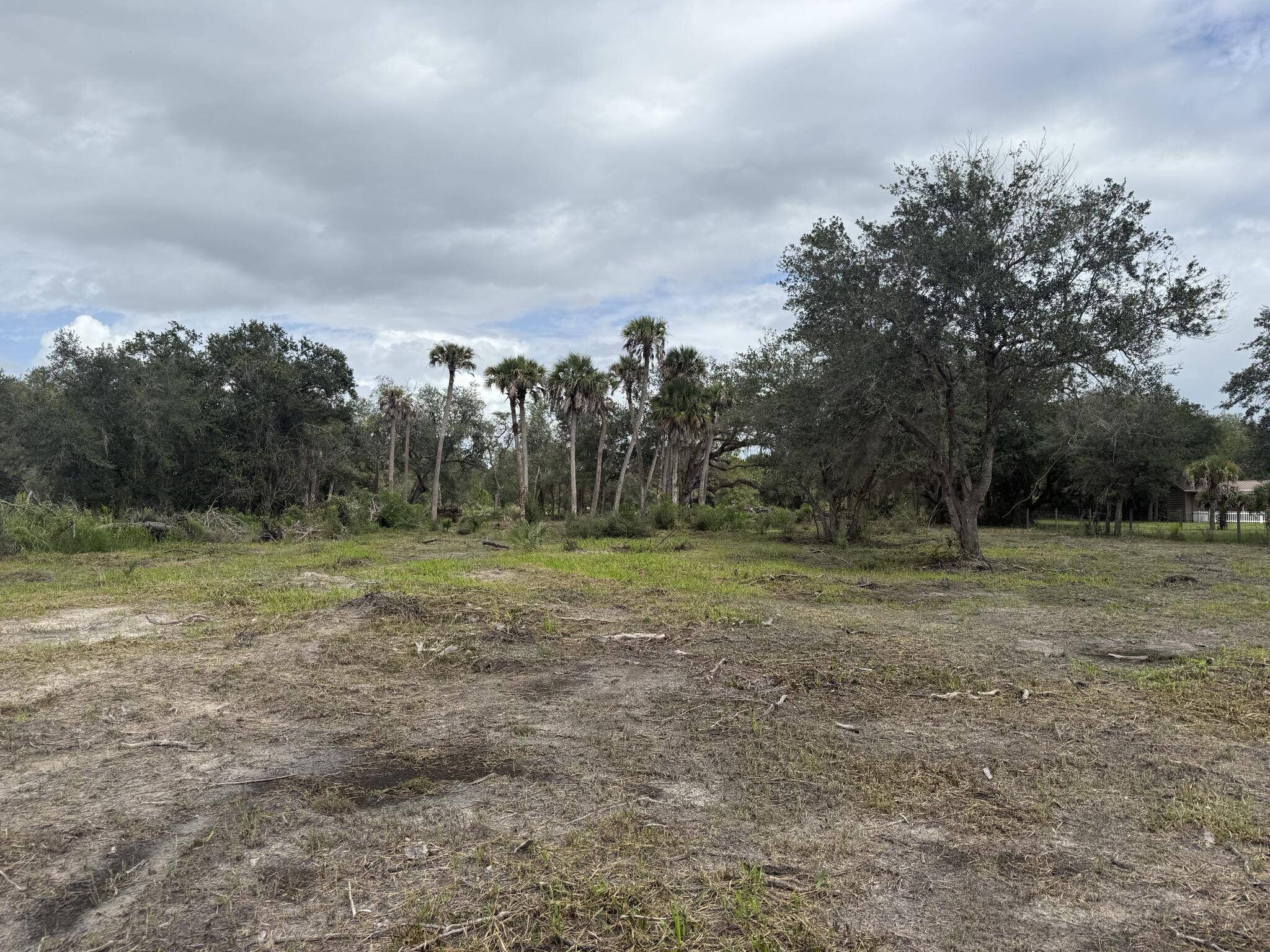 Okeechobee, FL 34972,15723 NW 304th ST