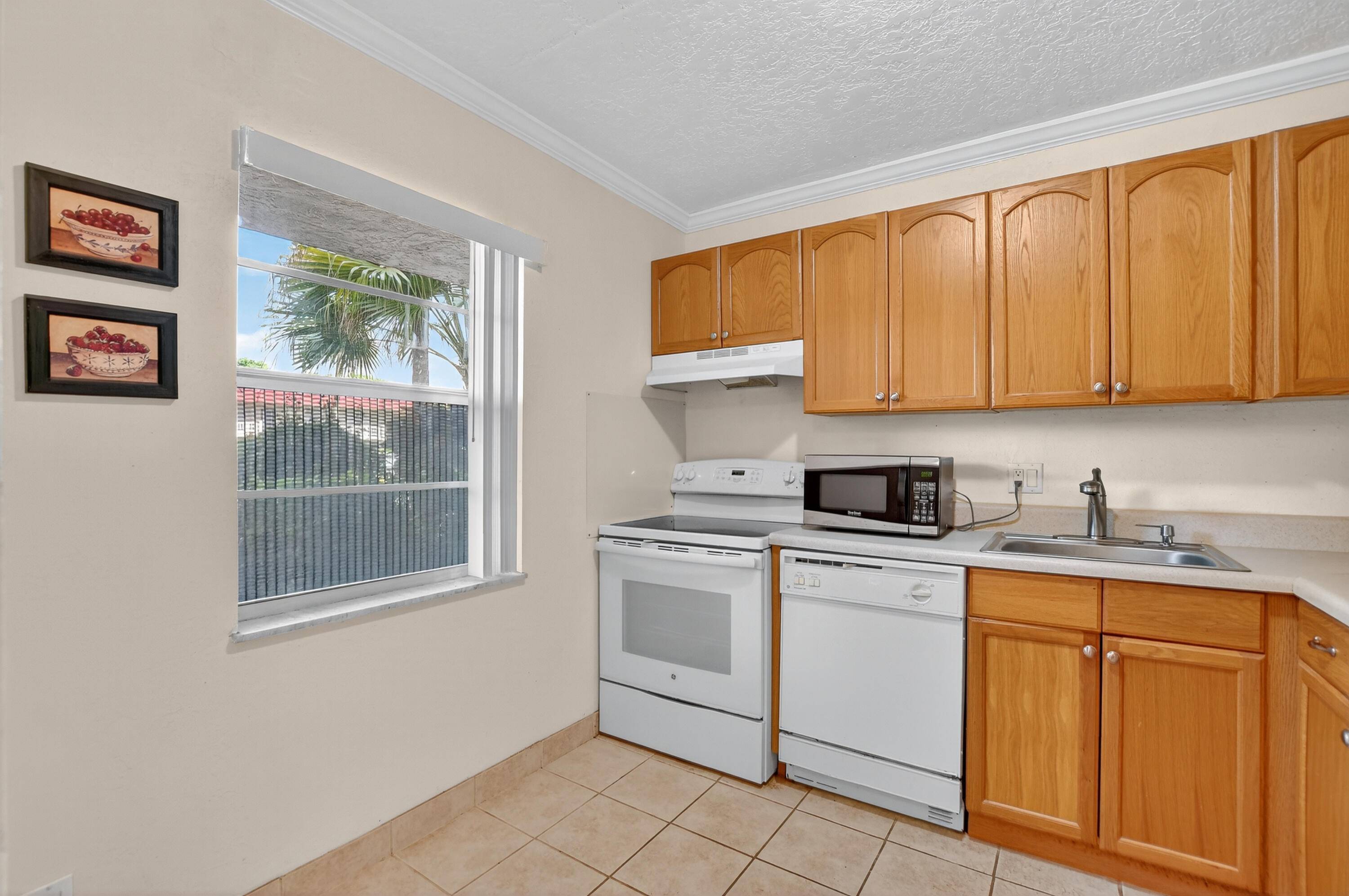 Delray Beach, FL 33446,6 Abbey LN 106