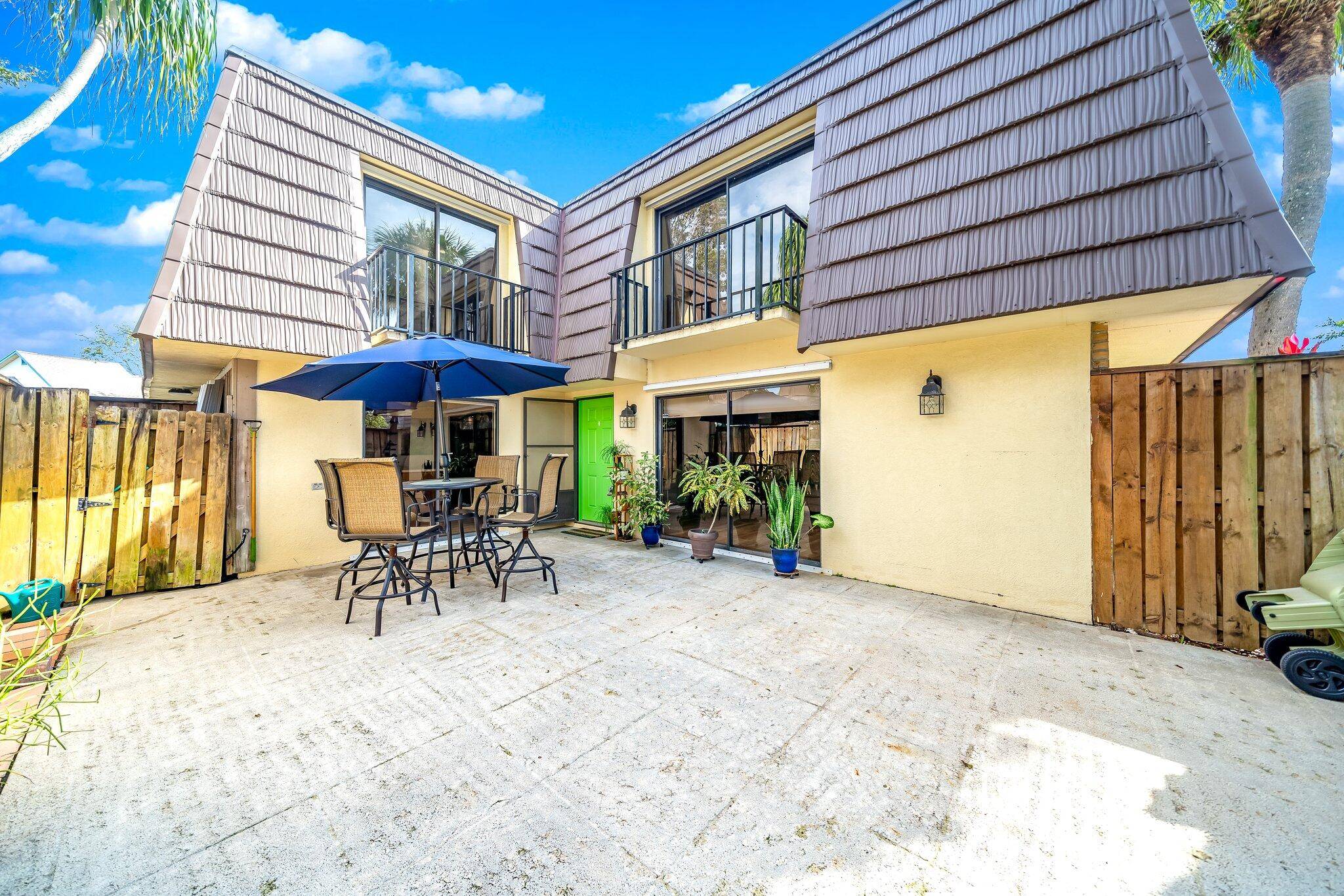 Palm Beach Gardens, FL 33410,310 3rd CT