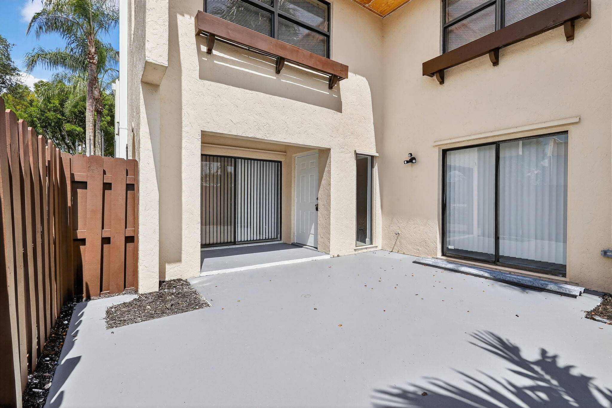 Greenacres, FL 33463,6264 Seven Springs BLVD D