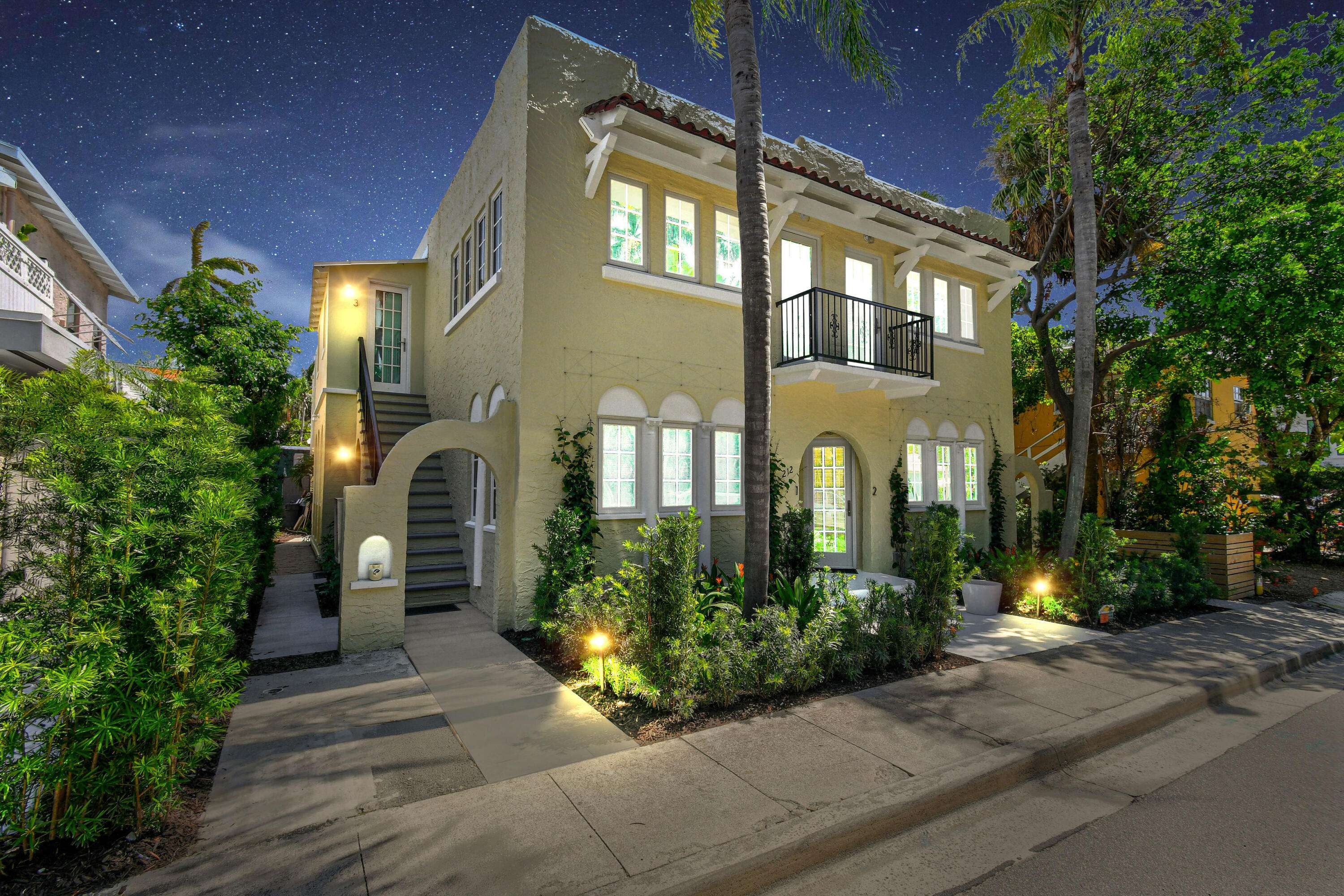 Palm Beach, FL 33480,212 Oleander AVE