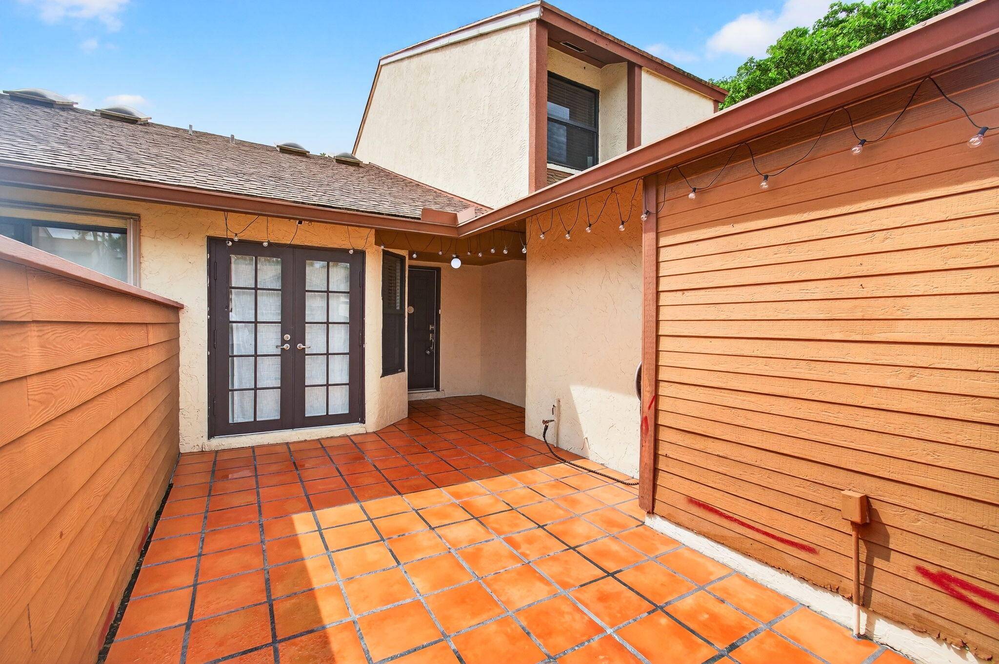 West Palm Beach, FL 33406,3770 Blue Ridge RD