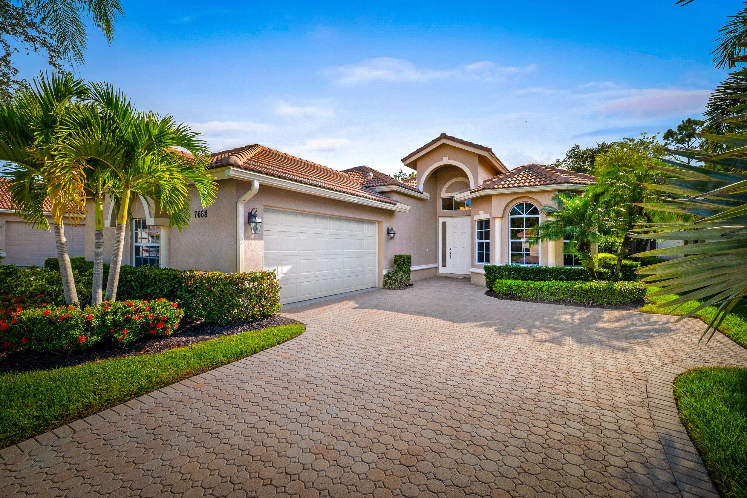 Port Saint Lucie, FL 34986,7668 Greenbrier CIR