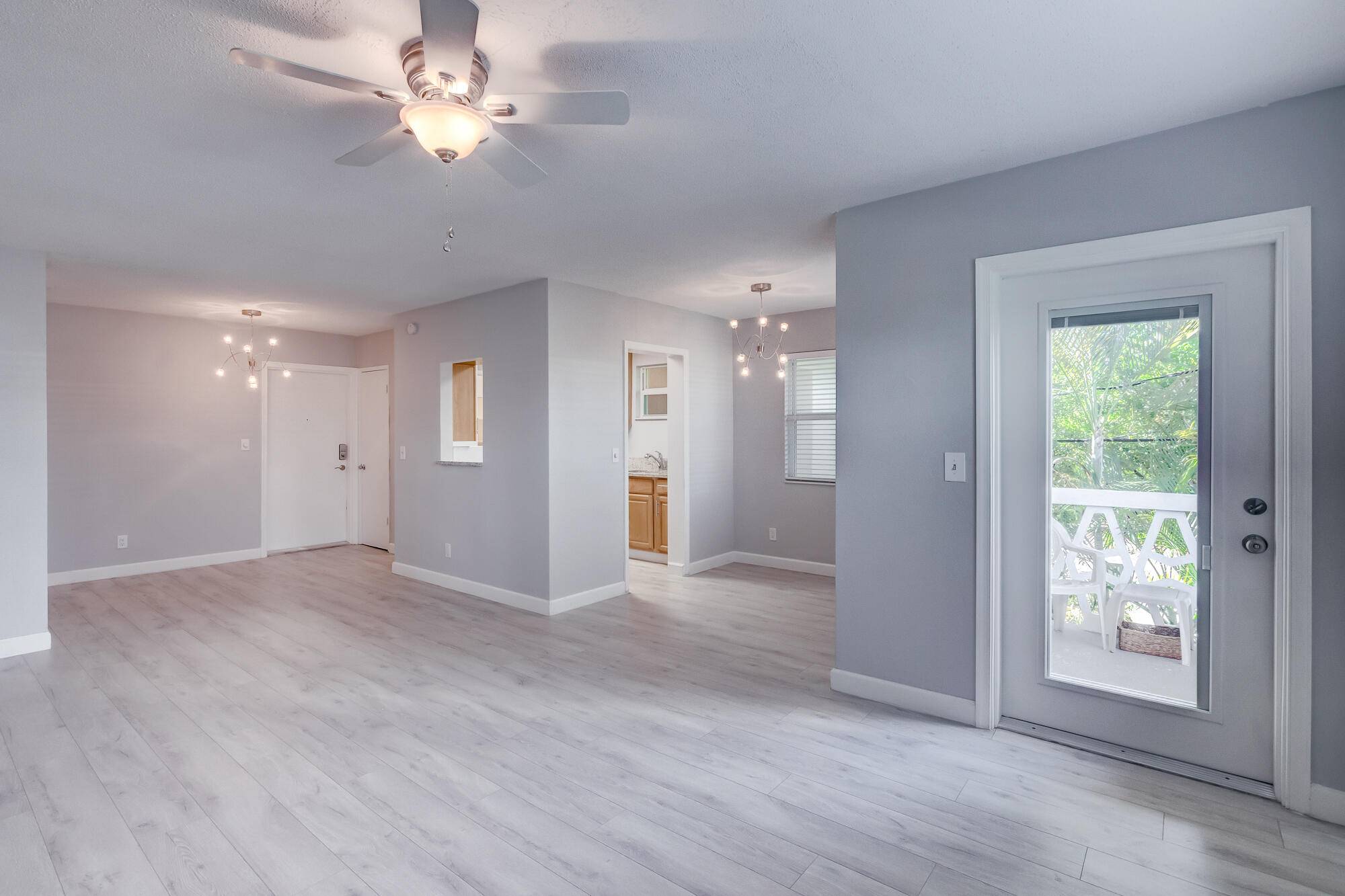 Fort Lauderdale, FL 33308,2591 NE 55th CT 201