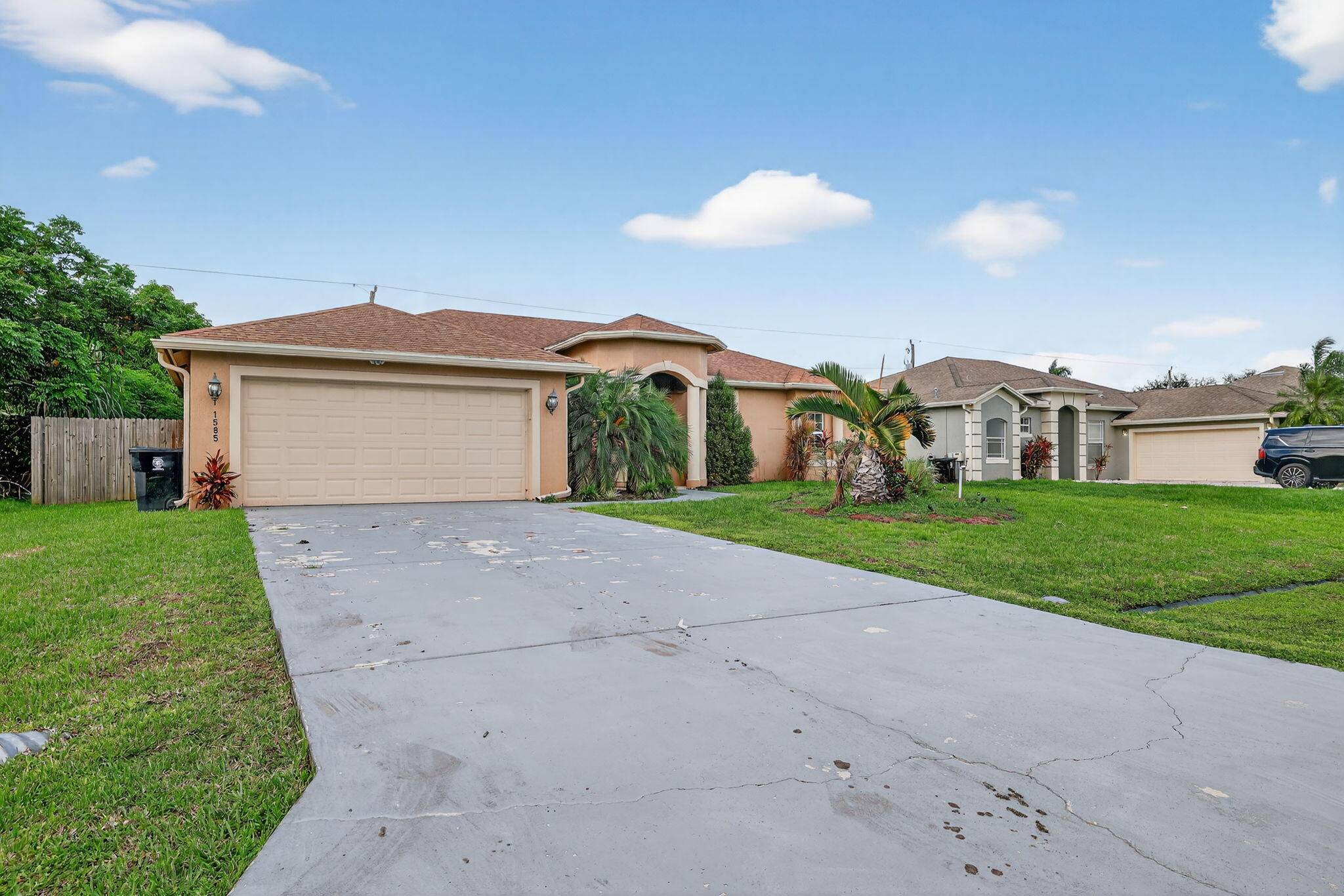 Port Saint Lucie, FL 34953,1585 SW Merchant LN