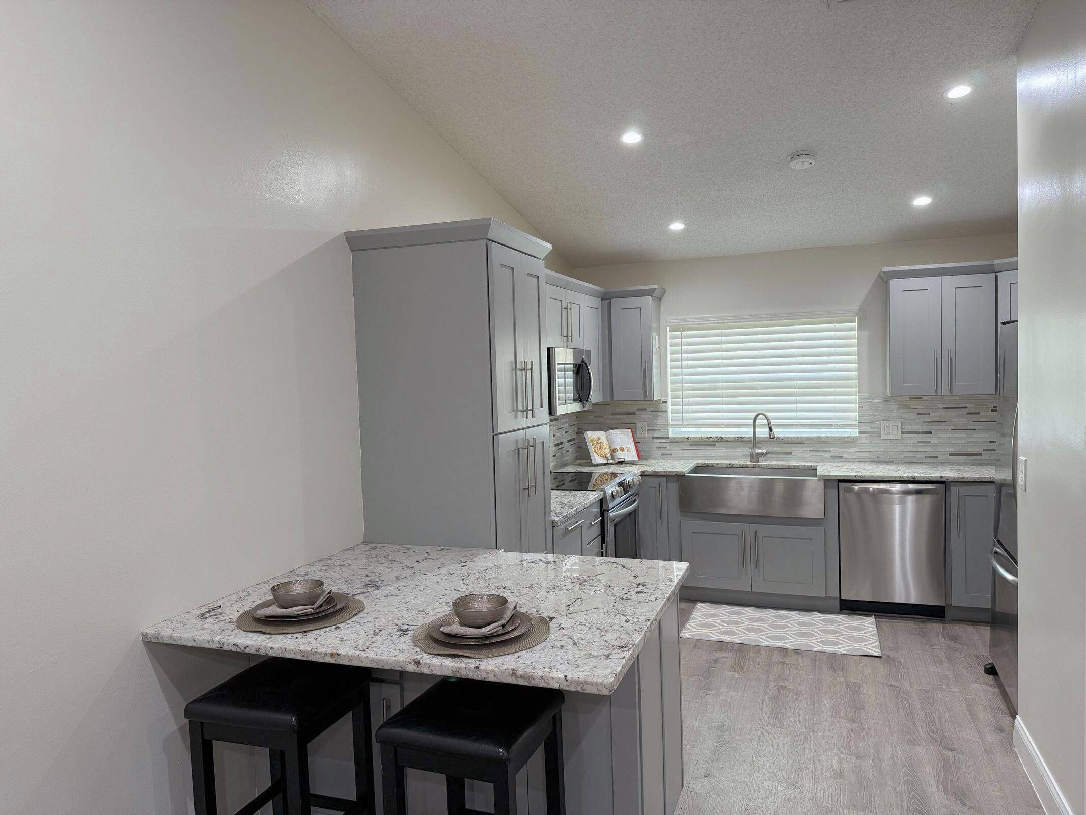 Boynton Beach, FL 33426,21 Chelsea LN