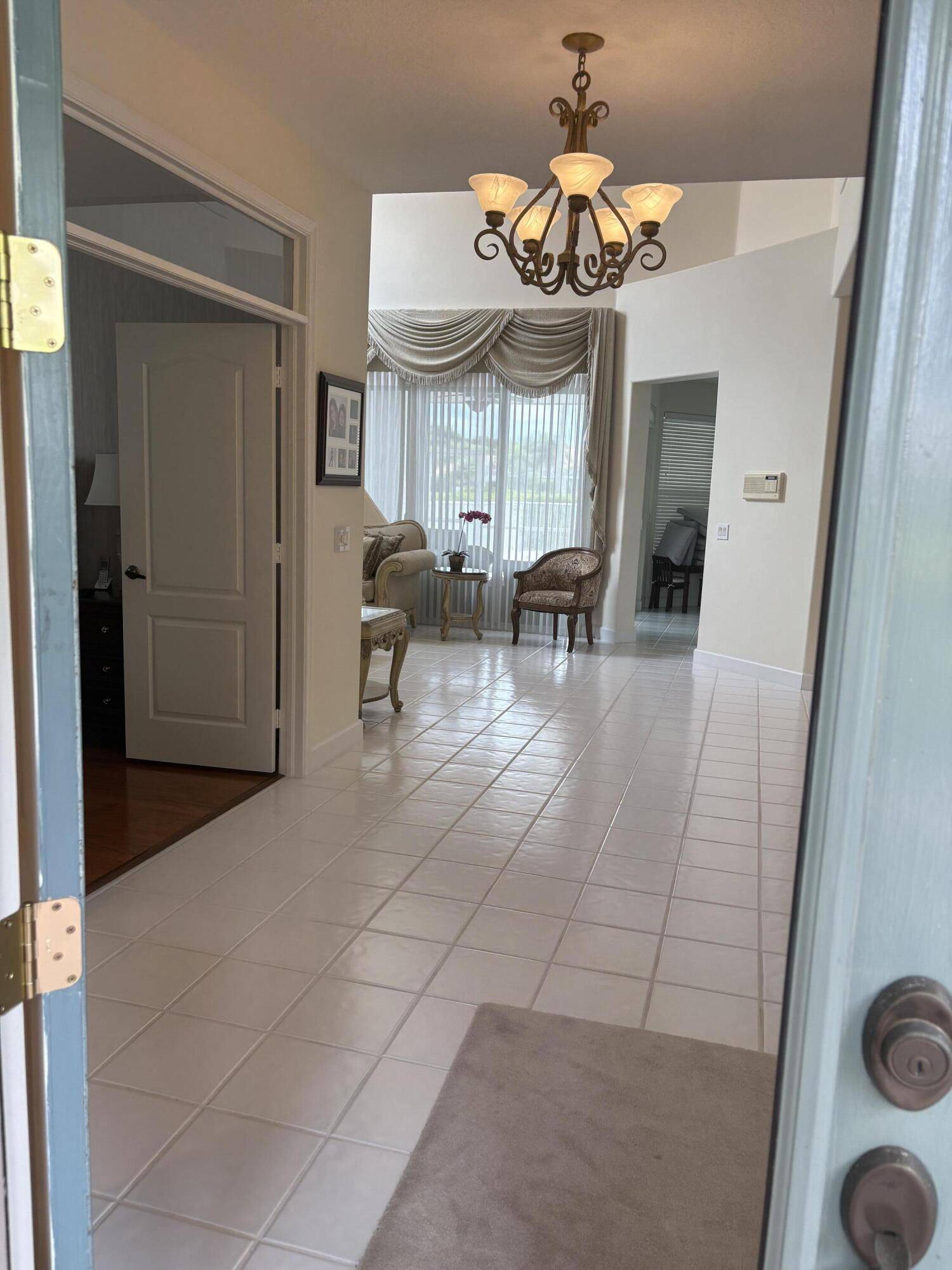 Palm Beach Gardens, FL 33418,927 Augusta Pointe DR